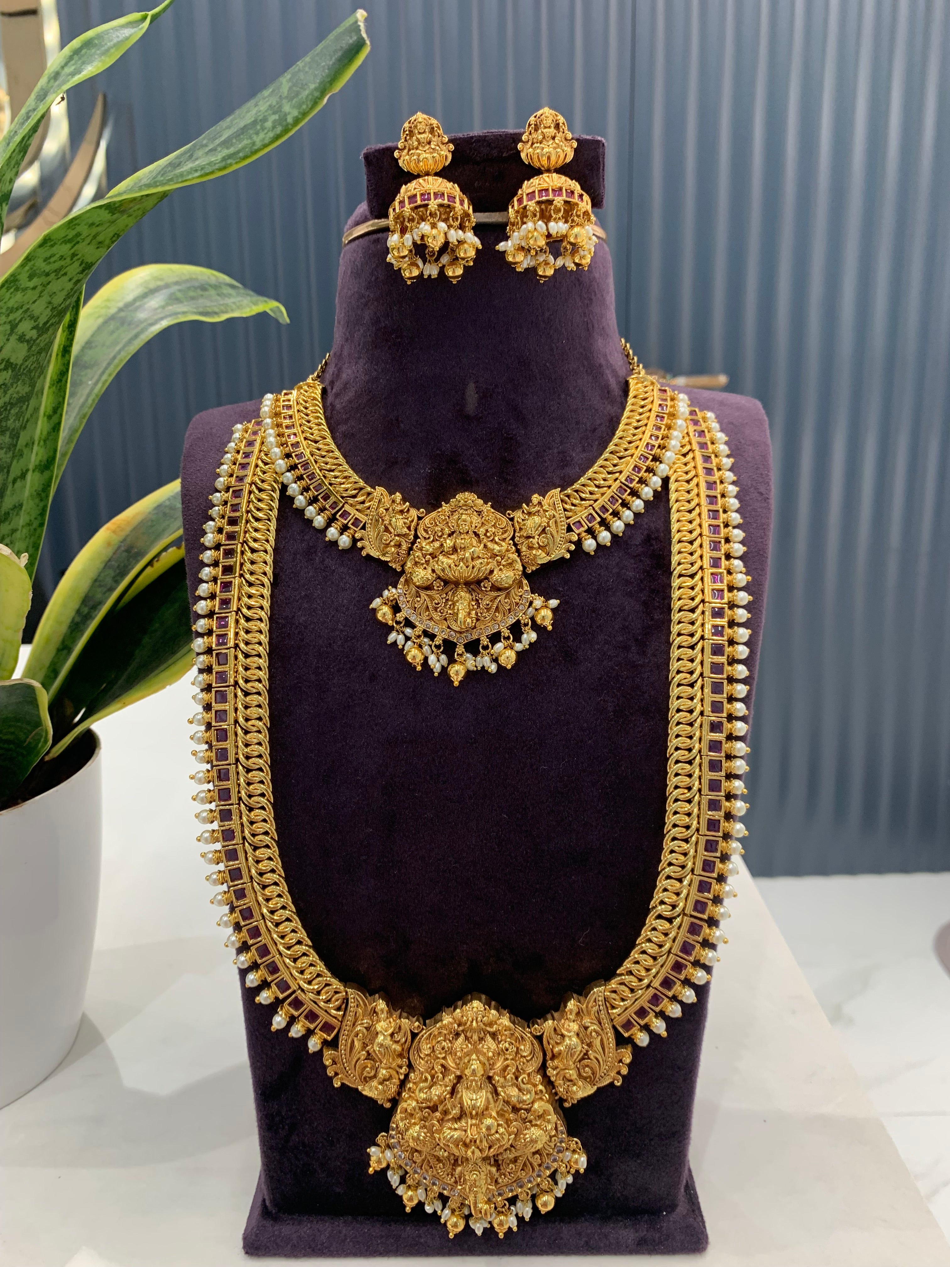 Beautiful Nakshi Jilebi Combo set with one set of Jumkis