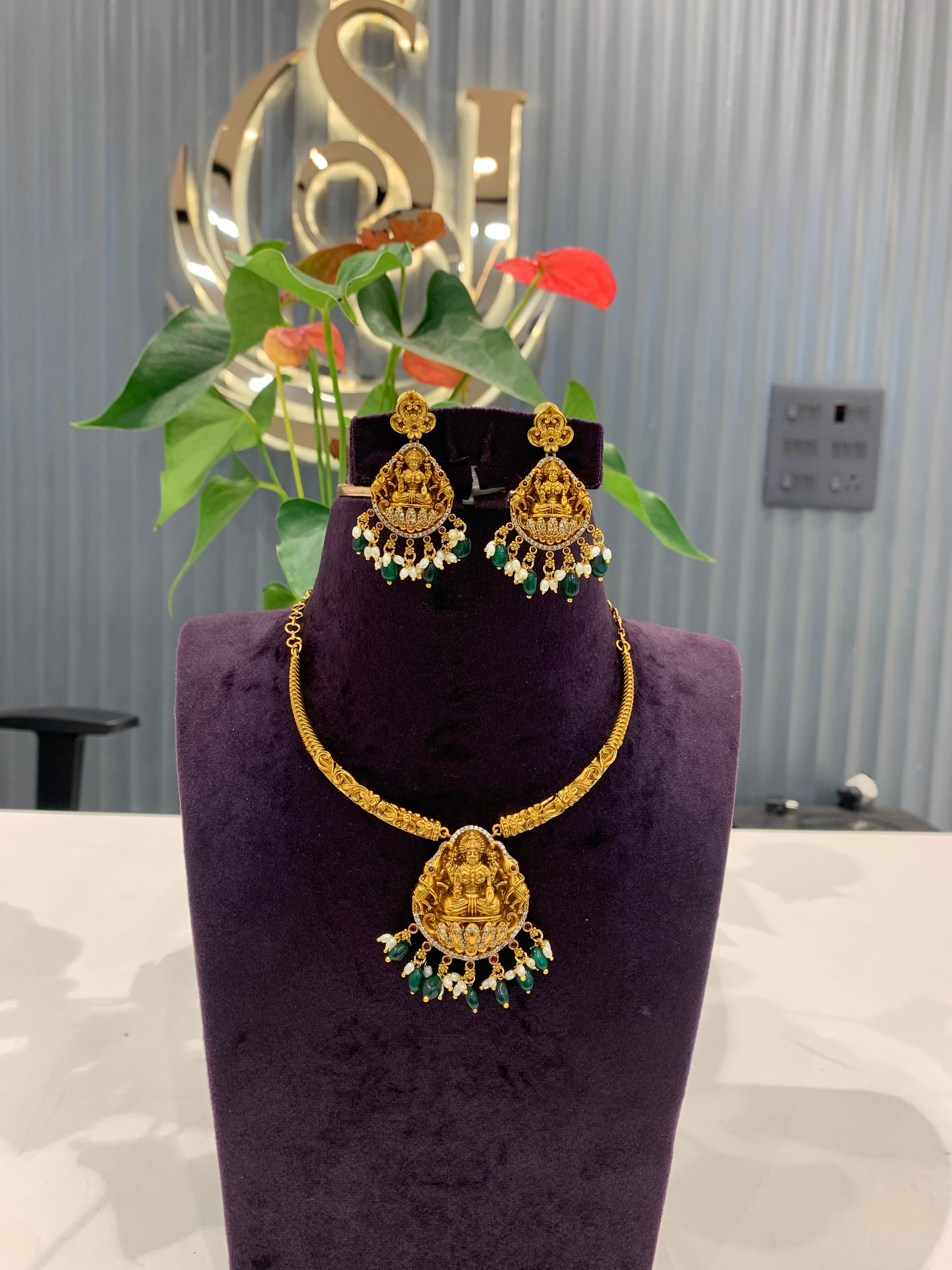 Beautiful nakshi kanti necklace