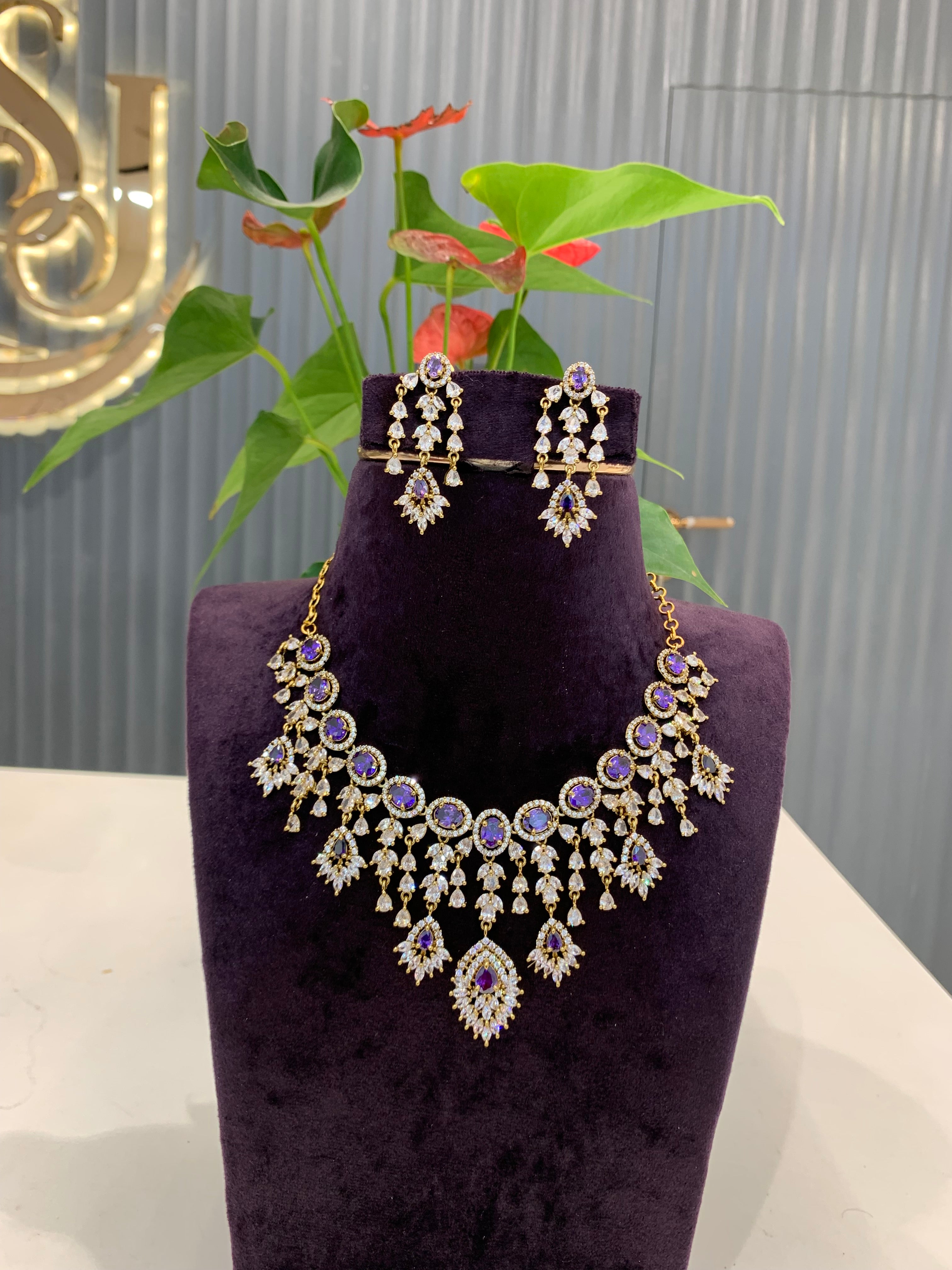 Beautiful voilet stone GJ necklace