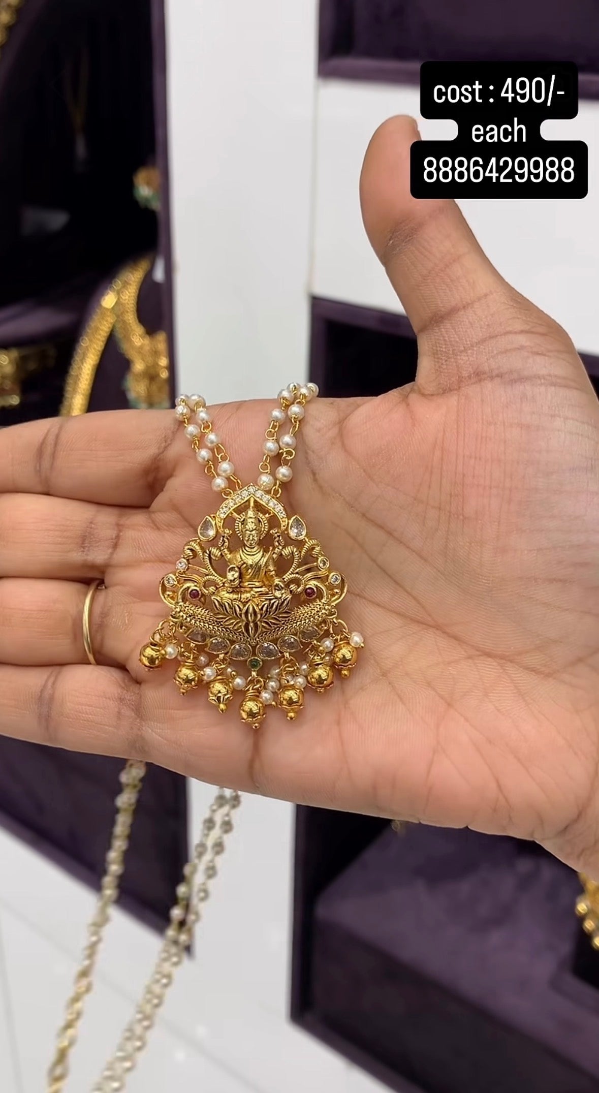 Beautiful traditional locket with 2 line pearls chain 18inchs