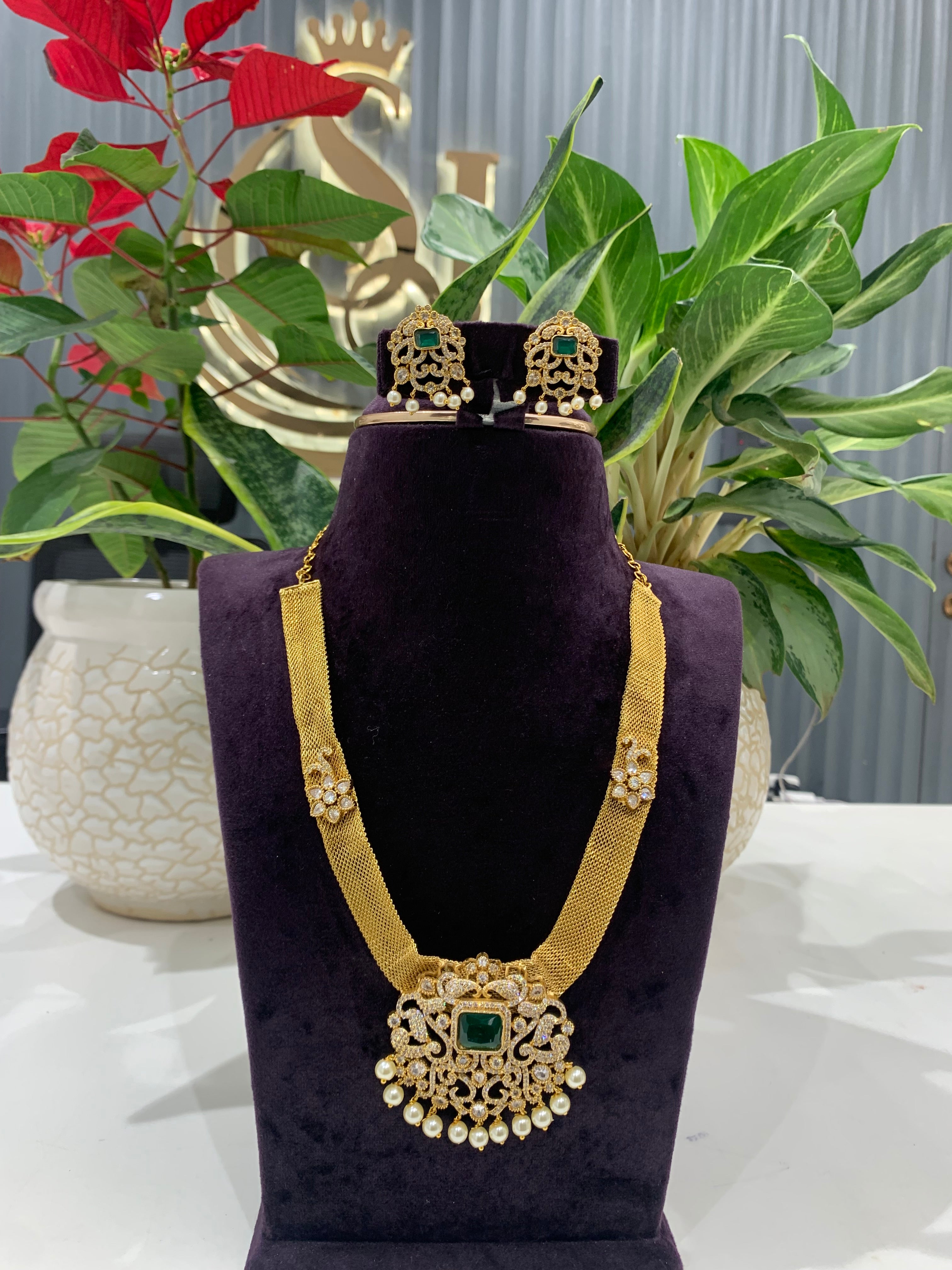 Beautiful mini necklace