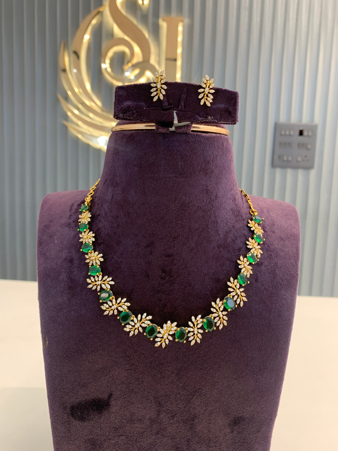 Beautiful simple necklace