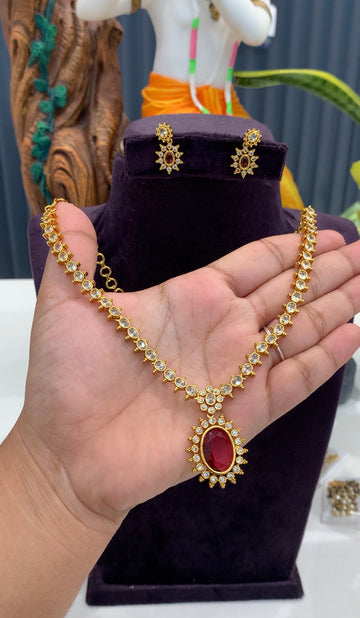 Beautiful partywear necklace
