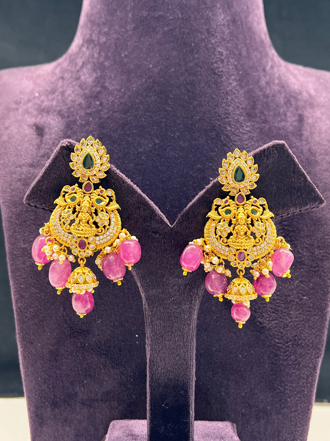 Trendy Nakshi haram