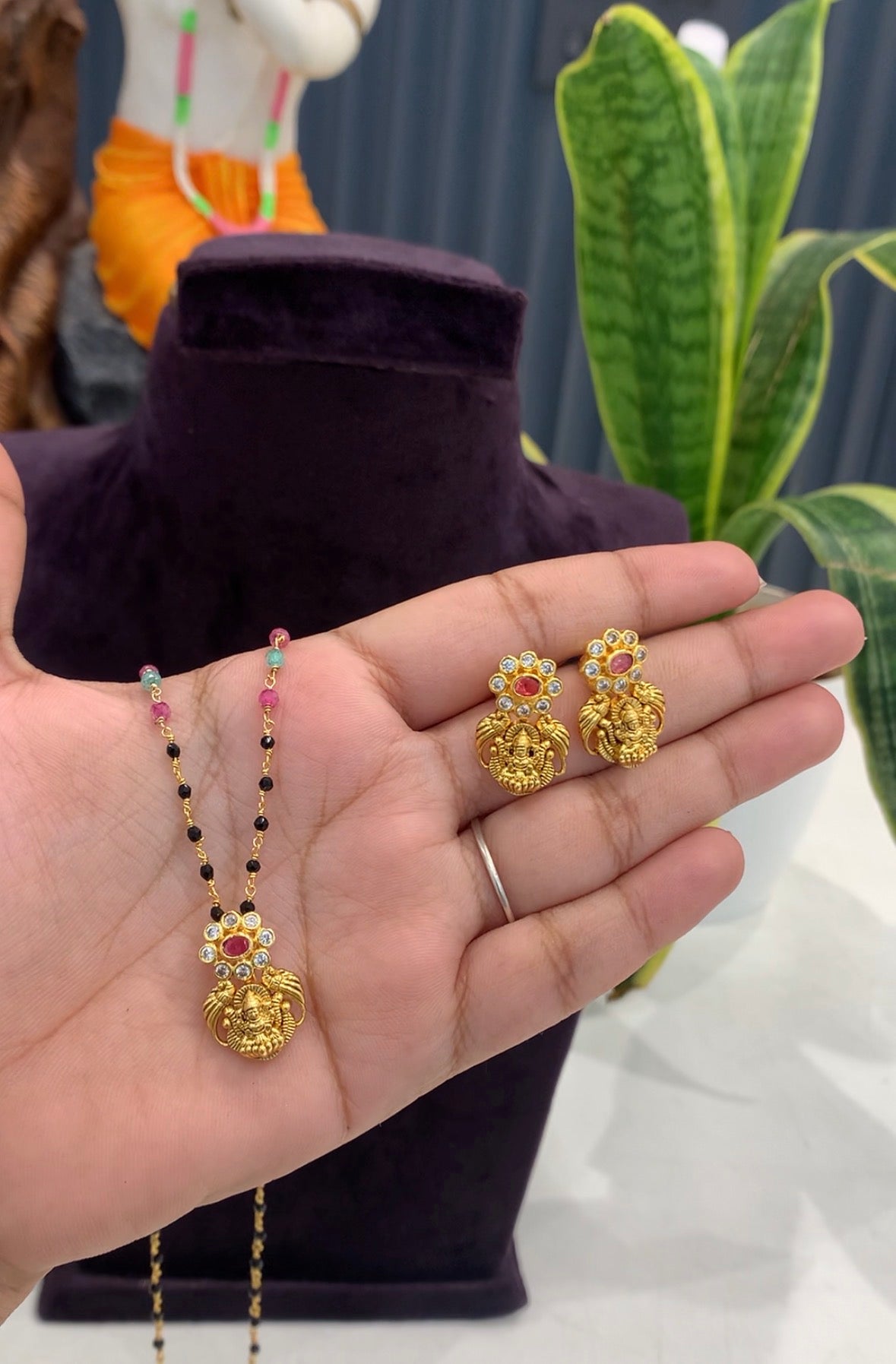 Beautiful traditional blackbeads 18inchs