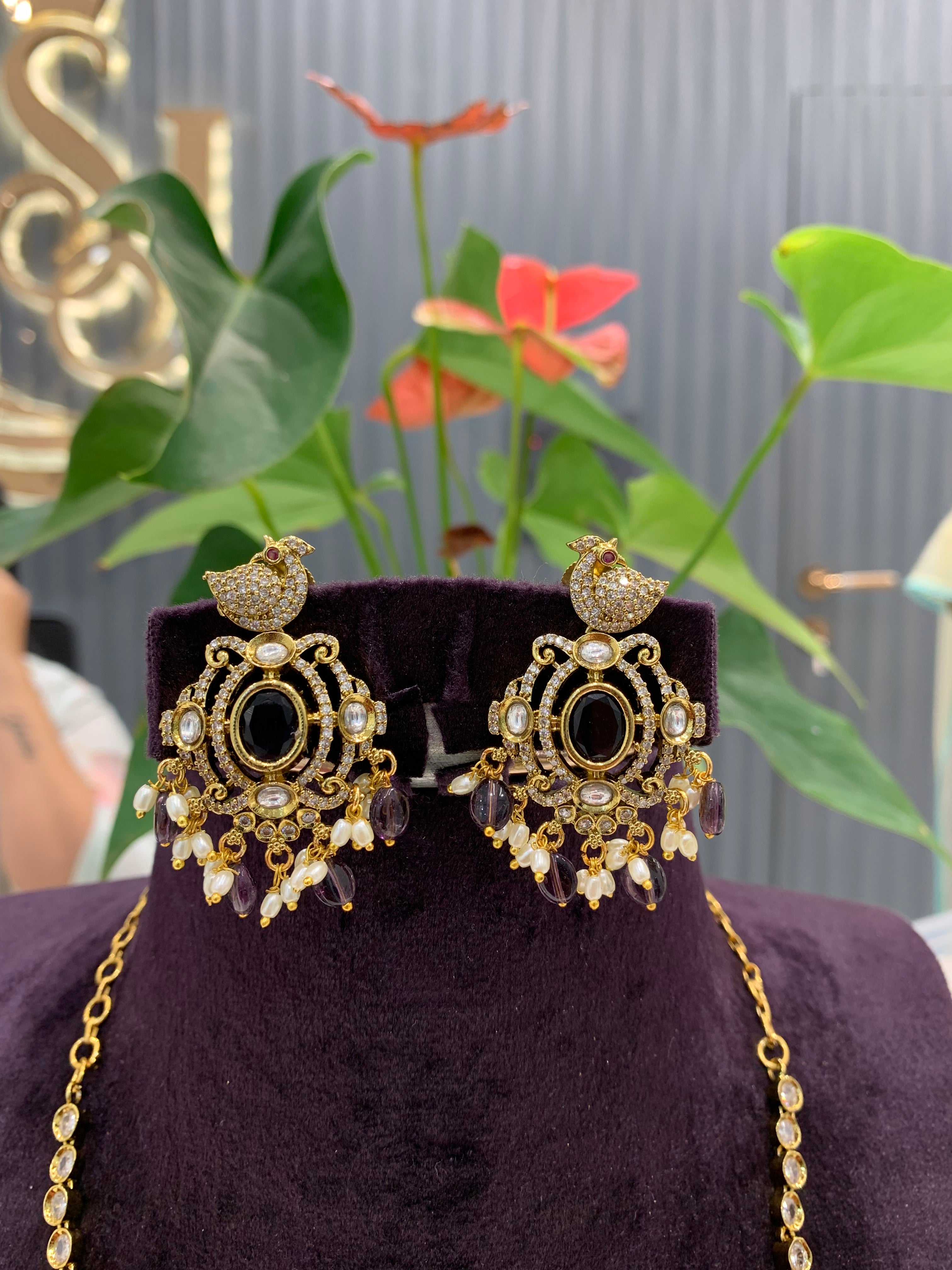 Beautiful mehandhi polish necklace