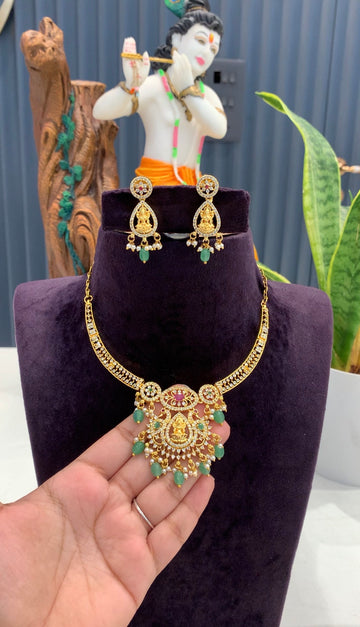 Beautiful kanti style necklace