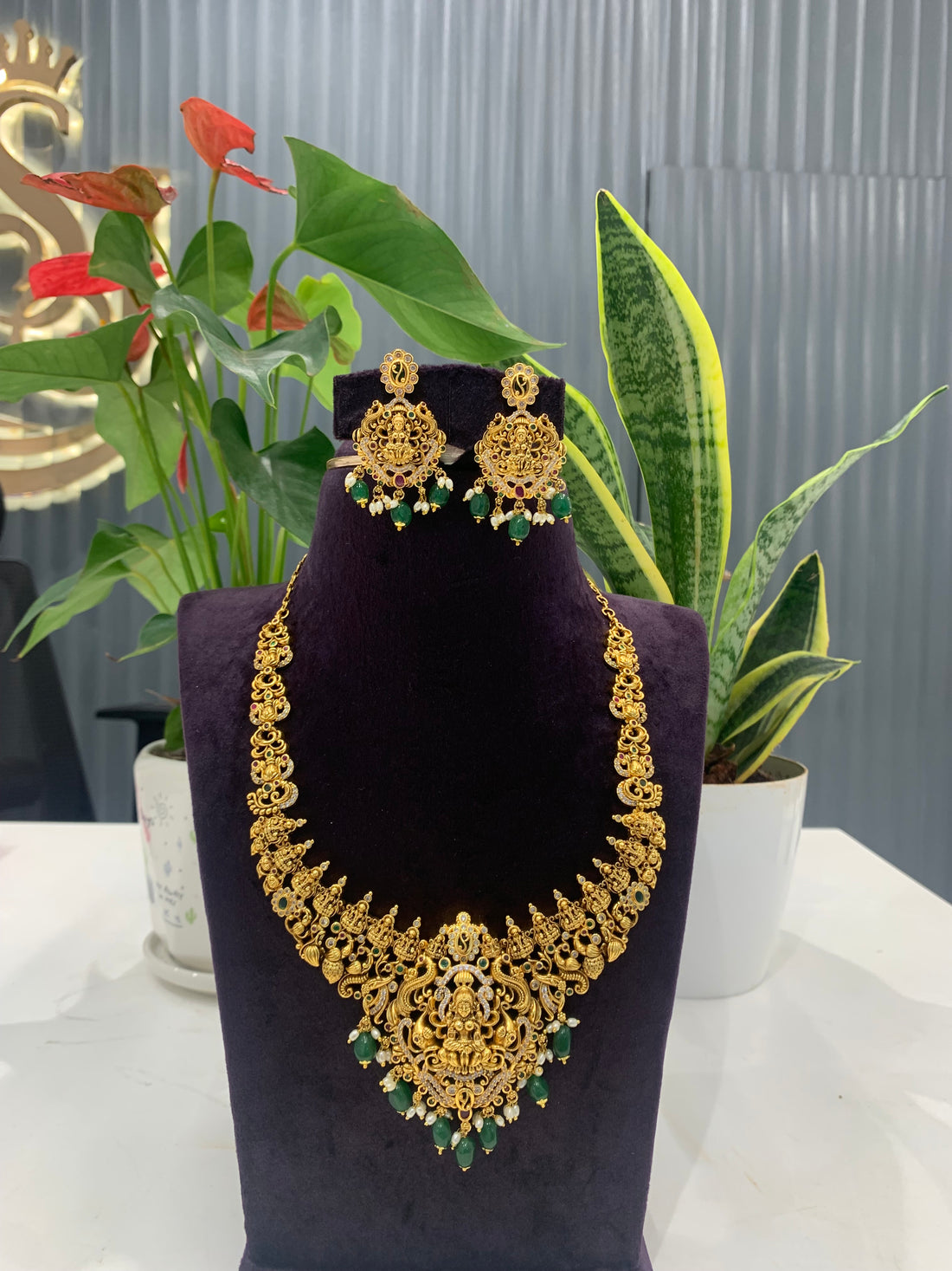 Beautiful nakshi necklace