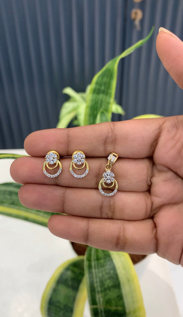 Beautiful pendant set with back hook