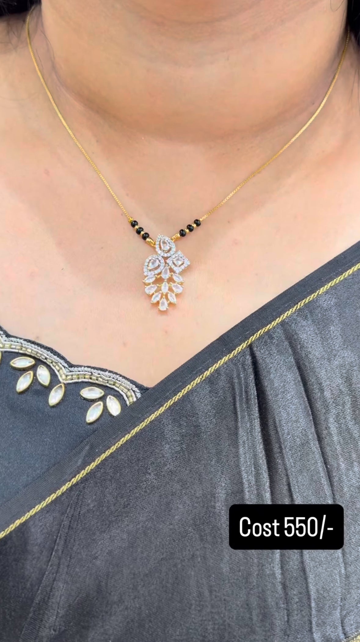 Beautiful stylish pendant set