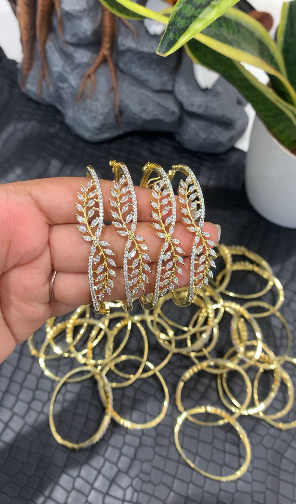Beautiful stylish bracelet openable