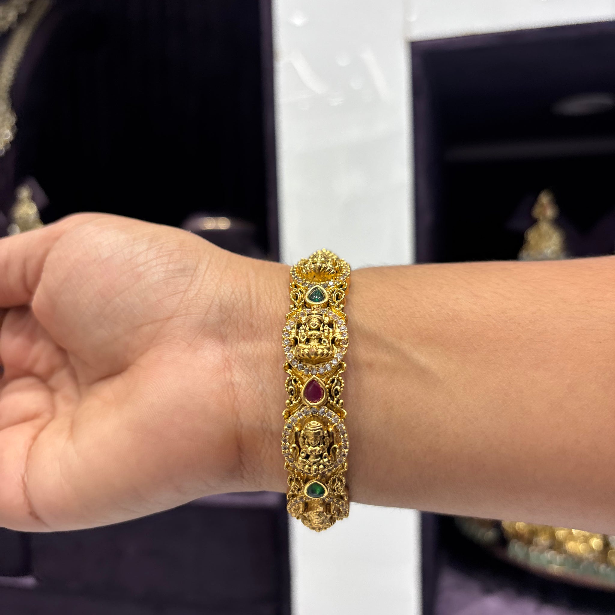 Nakshi Openable Bangles (free size)