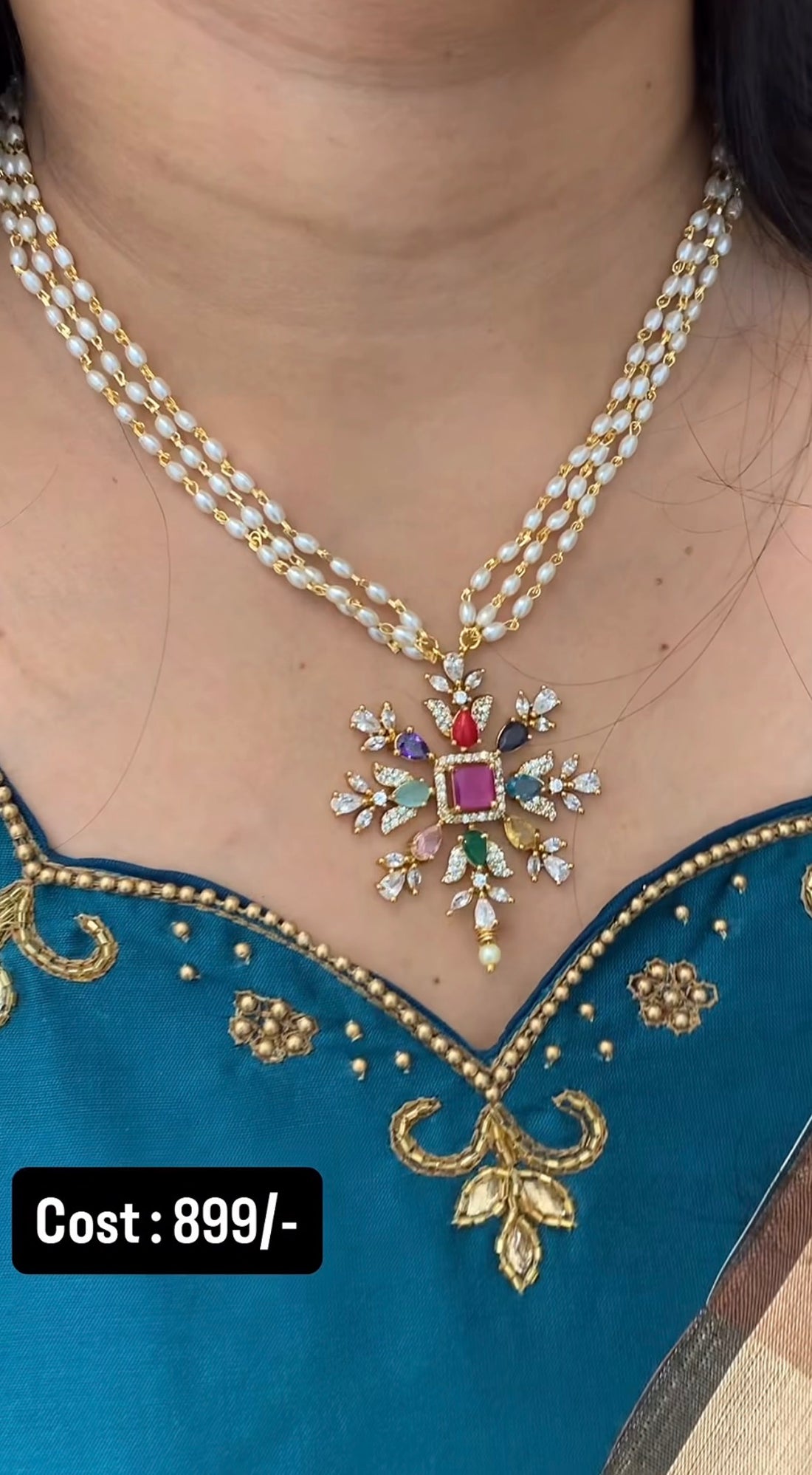 Beautiful pearls with navarathana pendant set