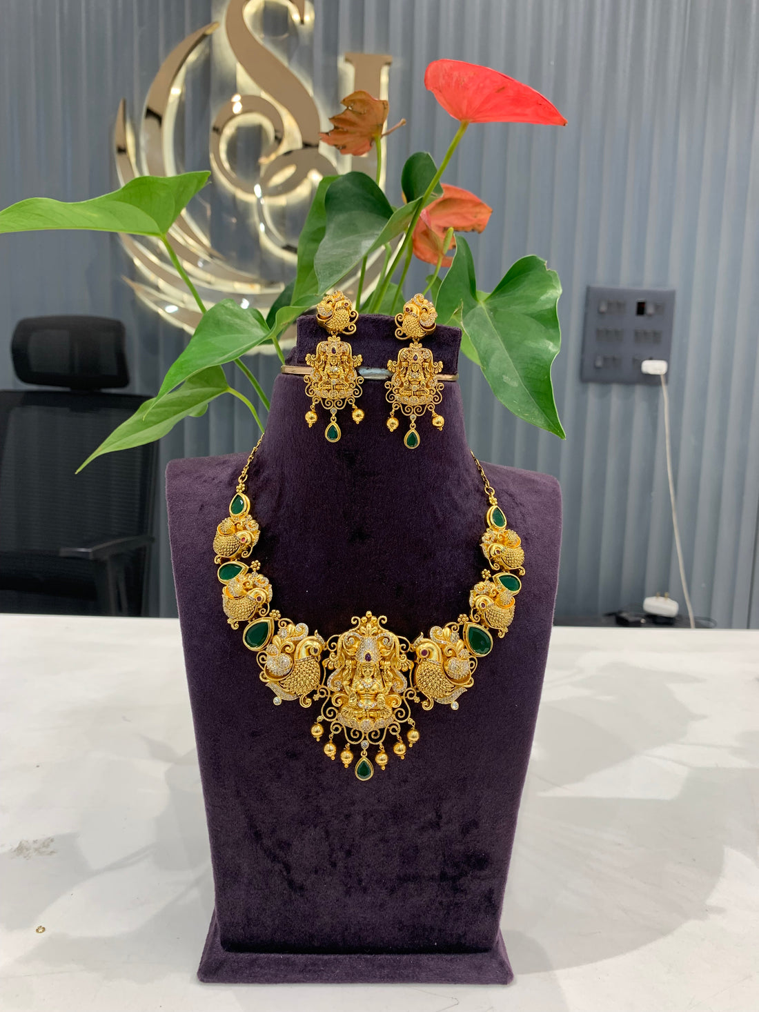 Beautiful nakshi 3D necklace
