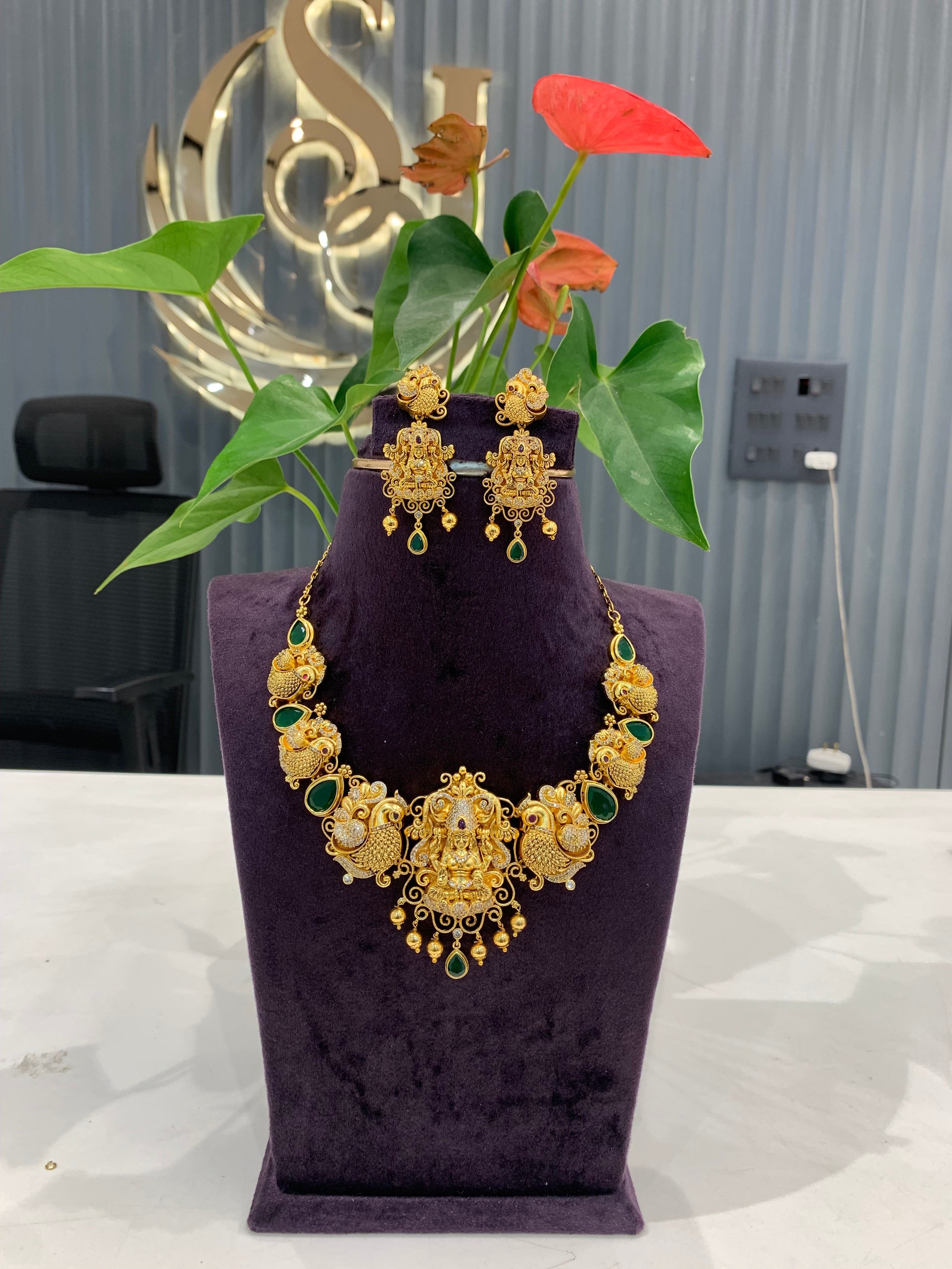 Beautiful nakshi 3D necklace