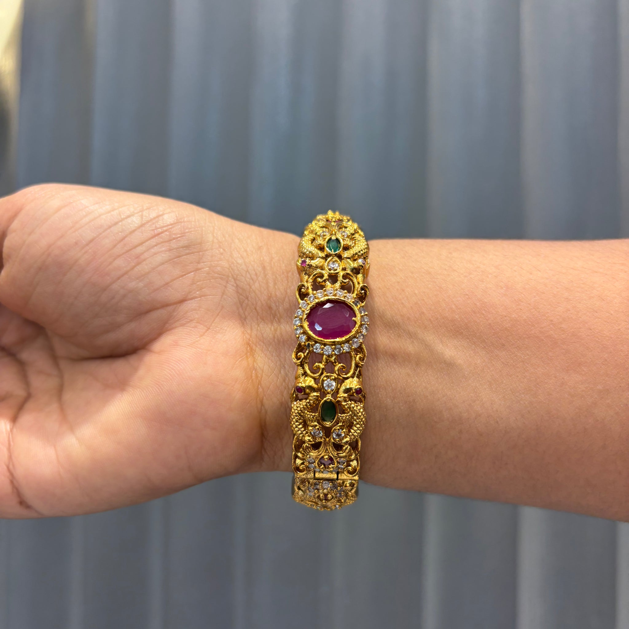 Nakshi Openable Bangle (free size)