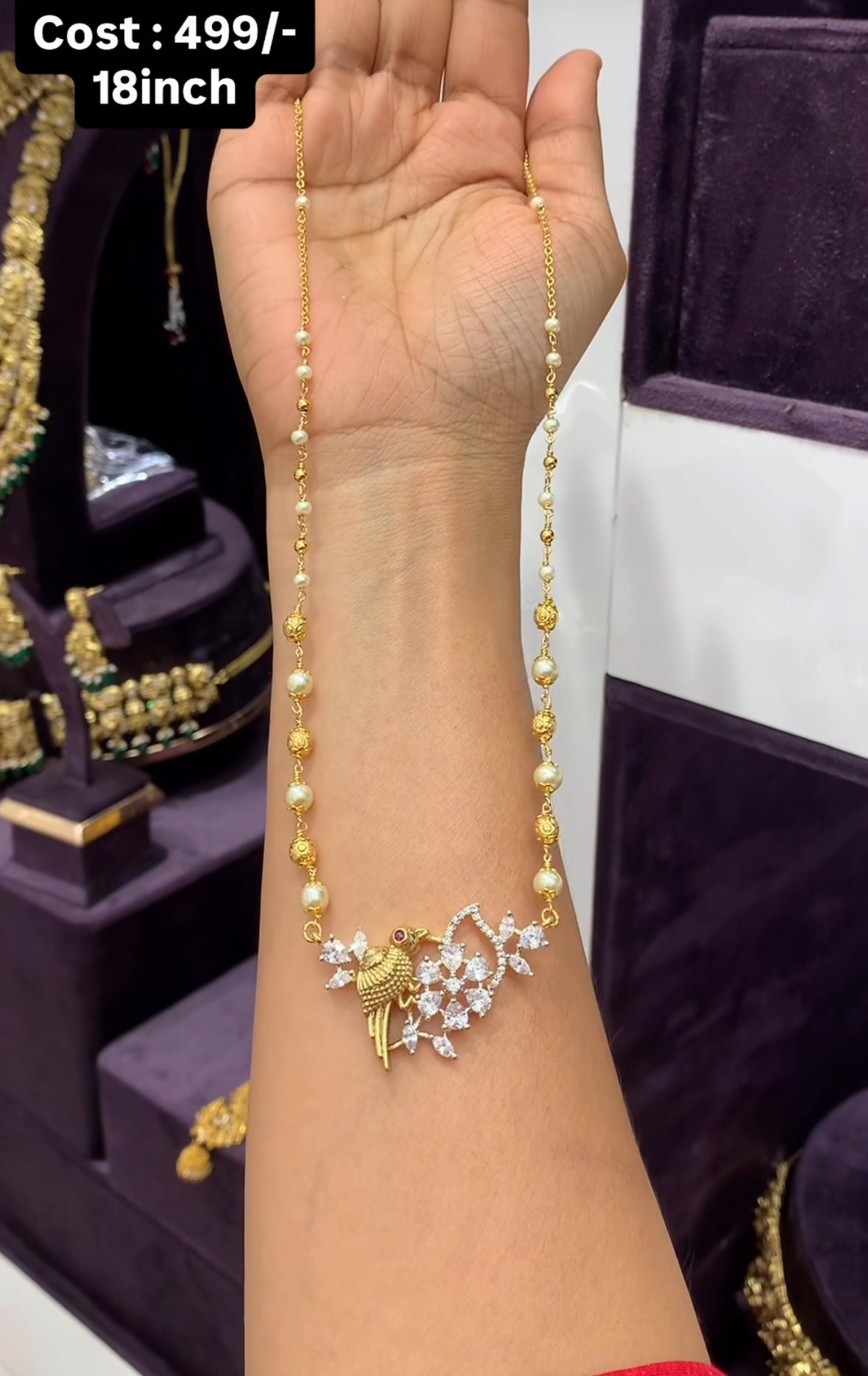 Beautiful chain with premium pendent