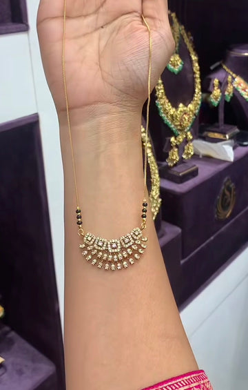 Beautiful Pendent with Simple chain