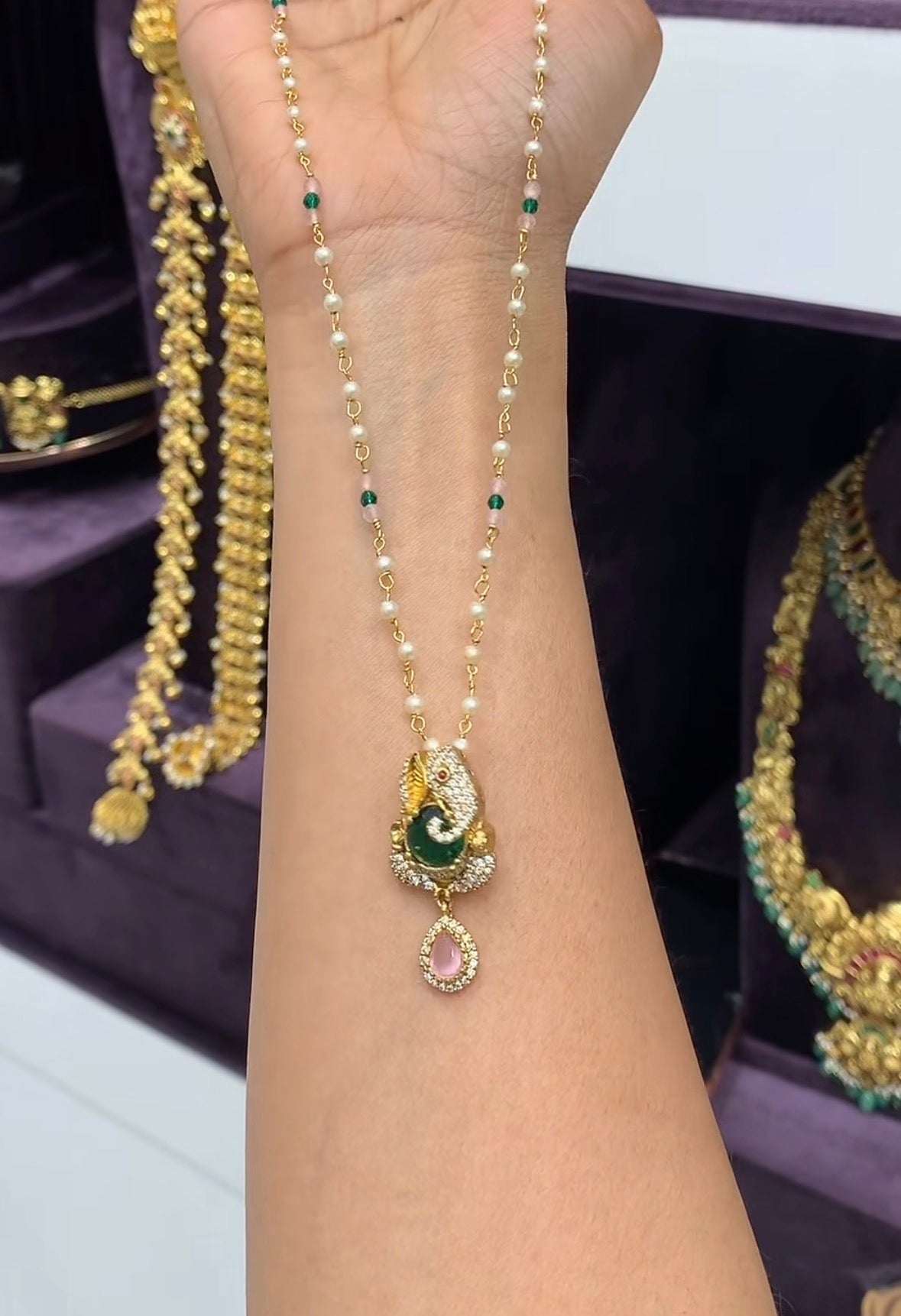 Beautiful Ganesh Locket With stylish chain (18 inches)