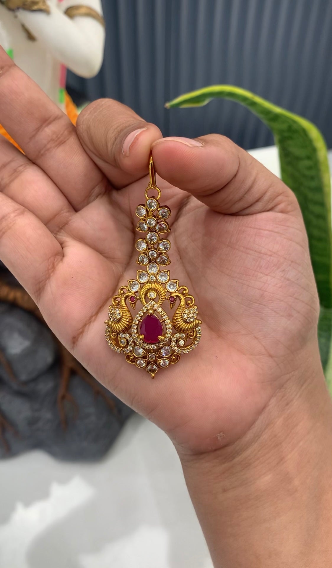 Beautiful Nakshi pink stone tikka