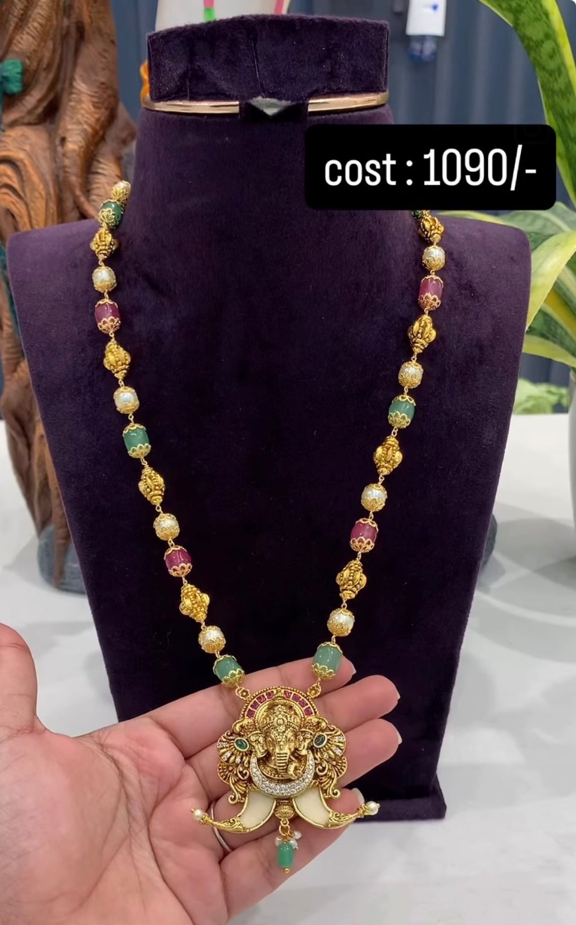 Beautiful Vinayaka Swami Tigernail With Customised Chain