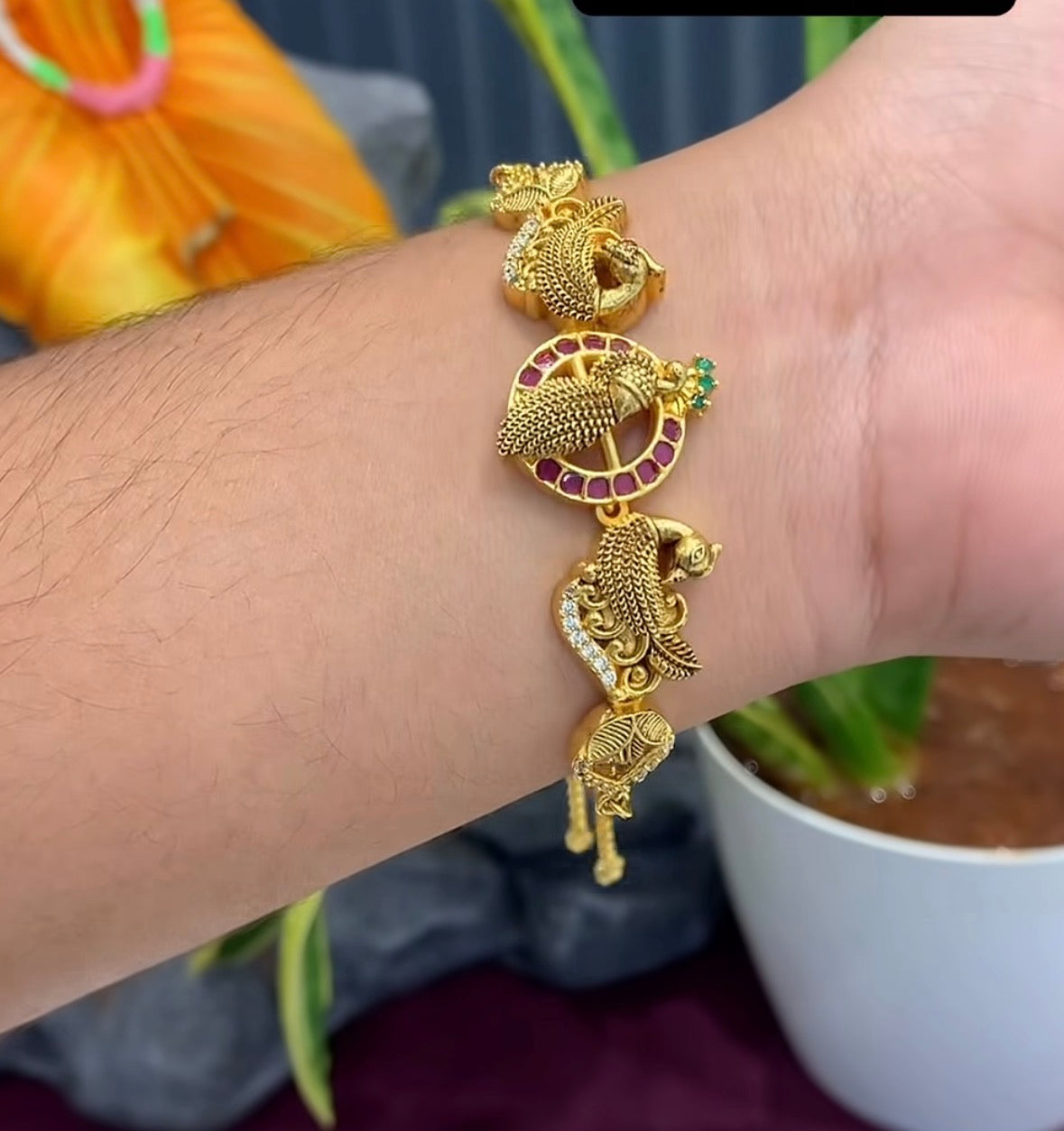Beautiful Peacock Adjustable Brasclet