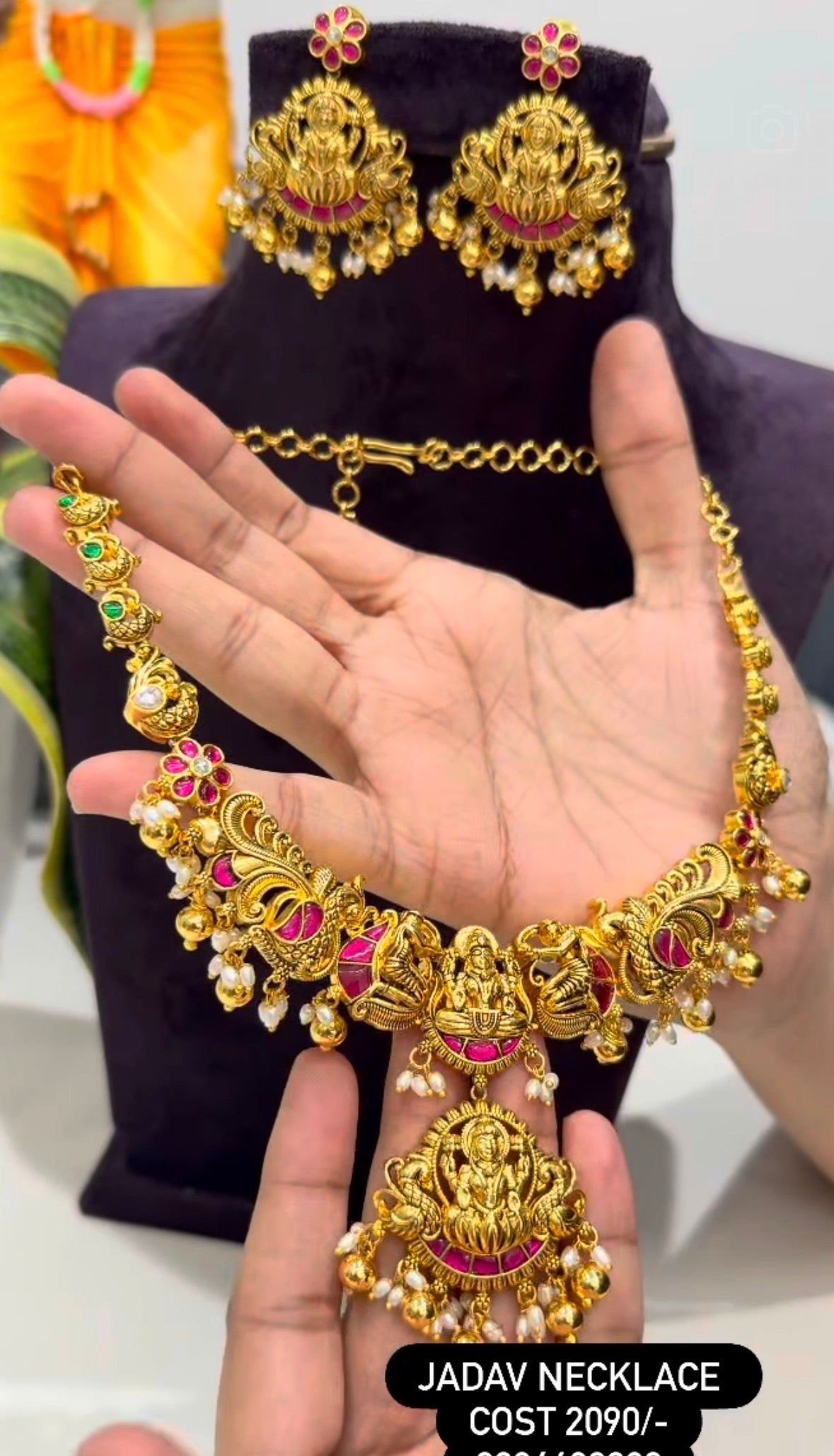 Beautiful Traditional Lakshmidevi NeckSet with JadavKundhan Stone with Pushback Earrings