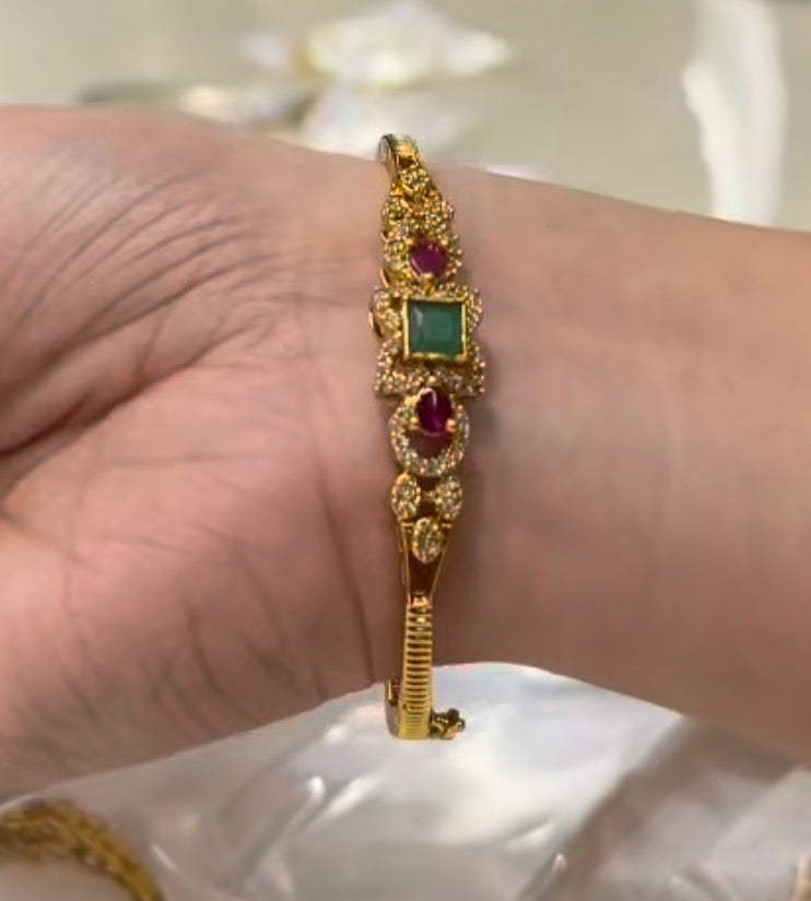 Beautiful Green stone Bracelet