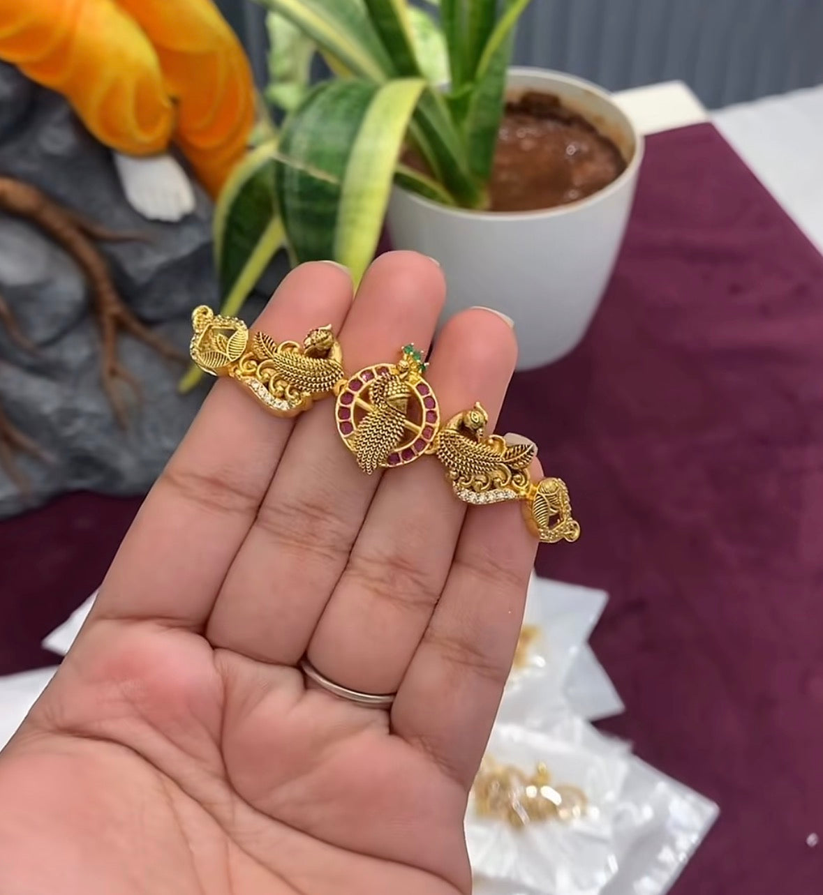 Beautiful Peacock Adjustable Brasclet