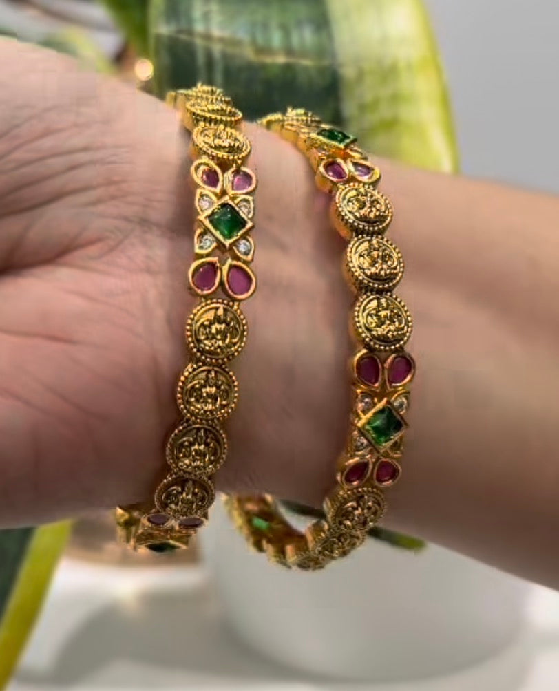 Beautiful Kasu Type bangels With Pota Stone ( Set of 2 Bangels )