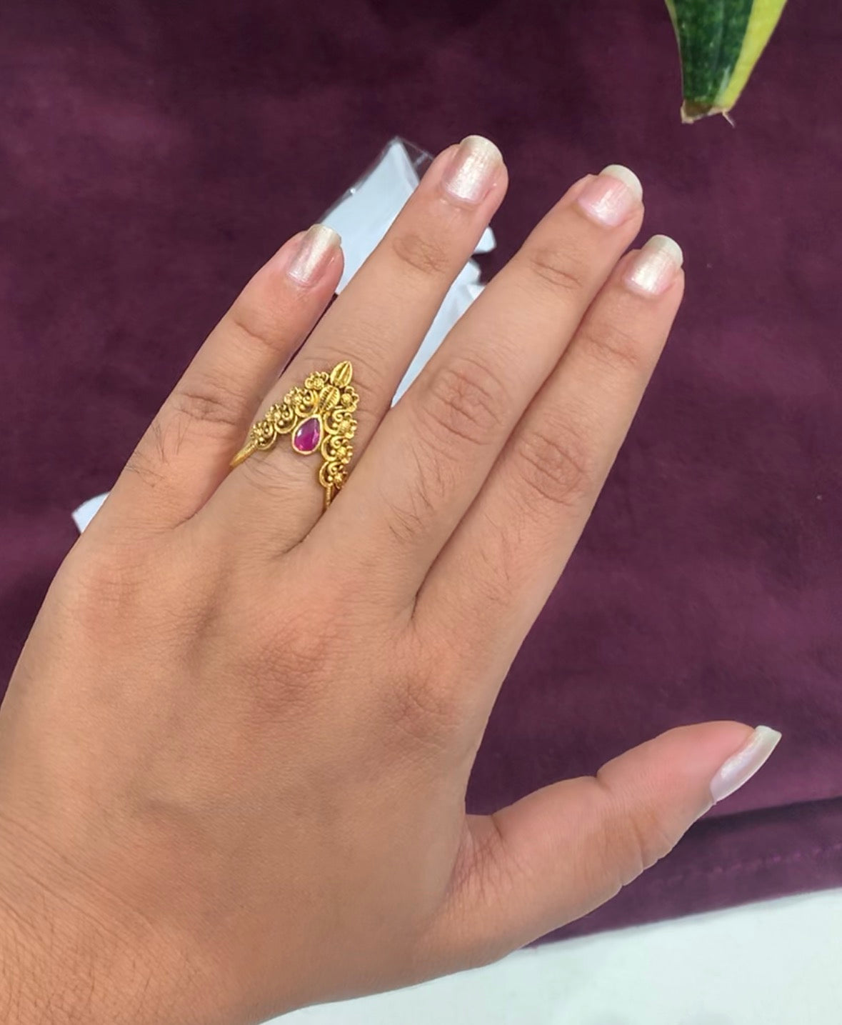 Beautiful Red Stone Vanki Ring
