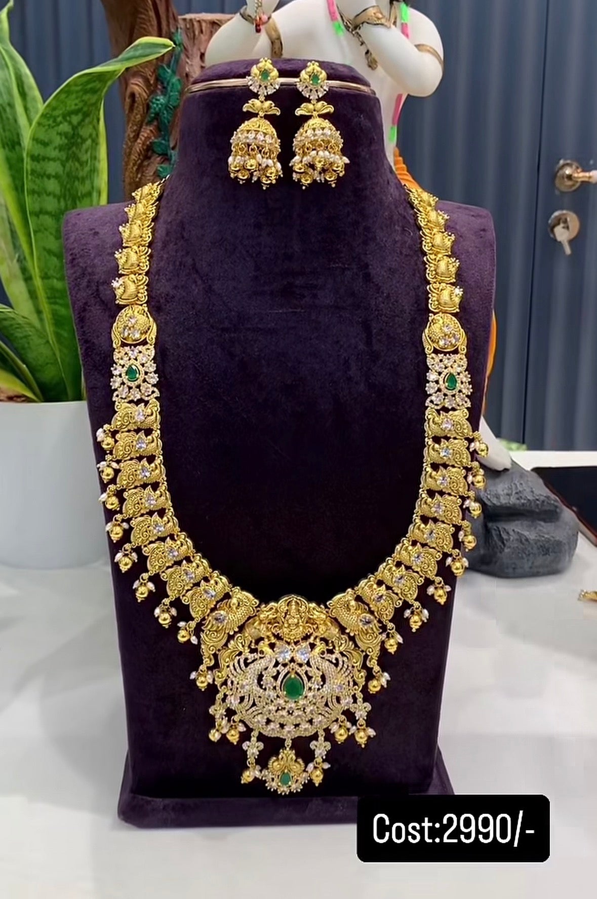 Beautiful 3D Nakshi Haram with Beautiful Pushback Earrings