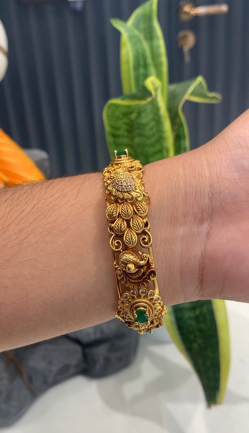 Beautiful Green Stone 🦚Peacock Design Openable Bangle’s ( Single Bangle )