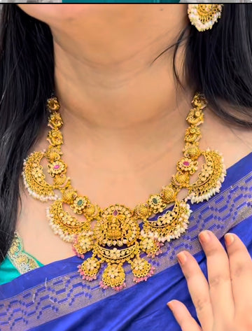 Beautiful Lakshmidevi Heavy mini Haram with Pushback Earrings