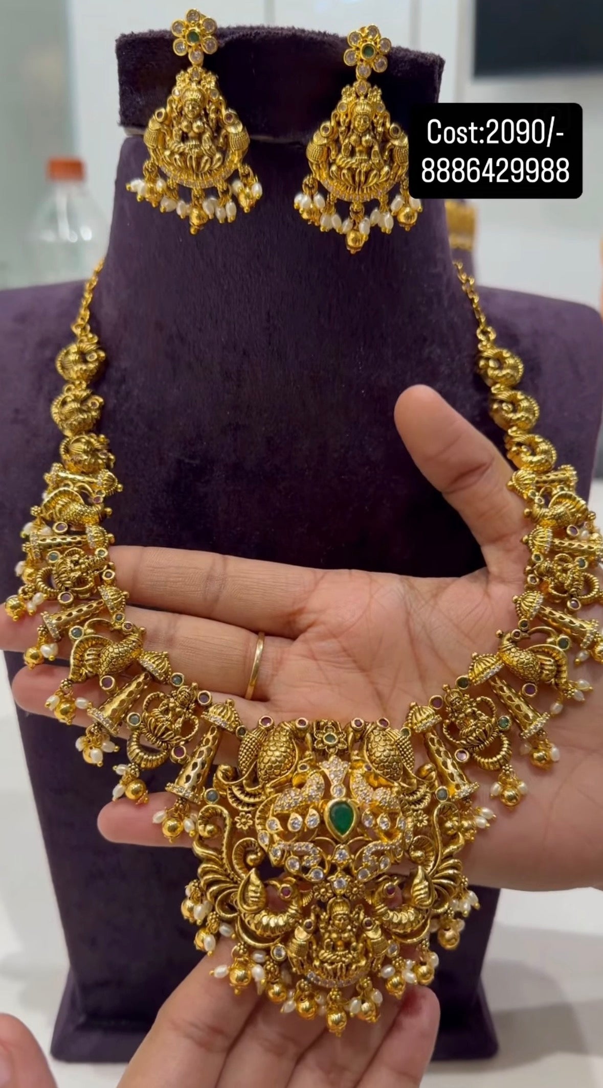 Beautiful Traditional Lakshmidevi Miniharam with Earrings