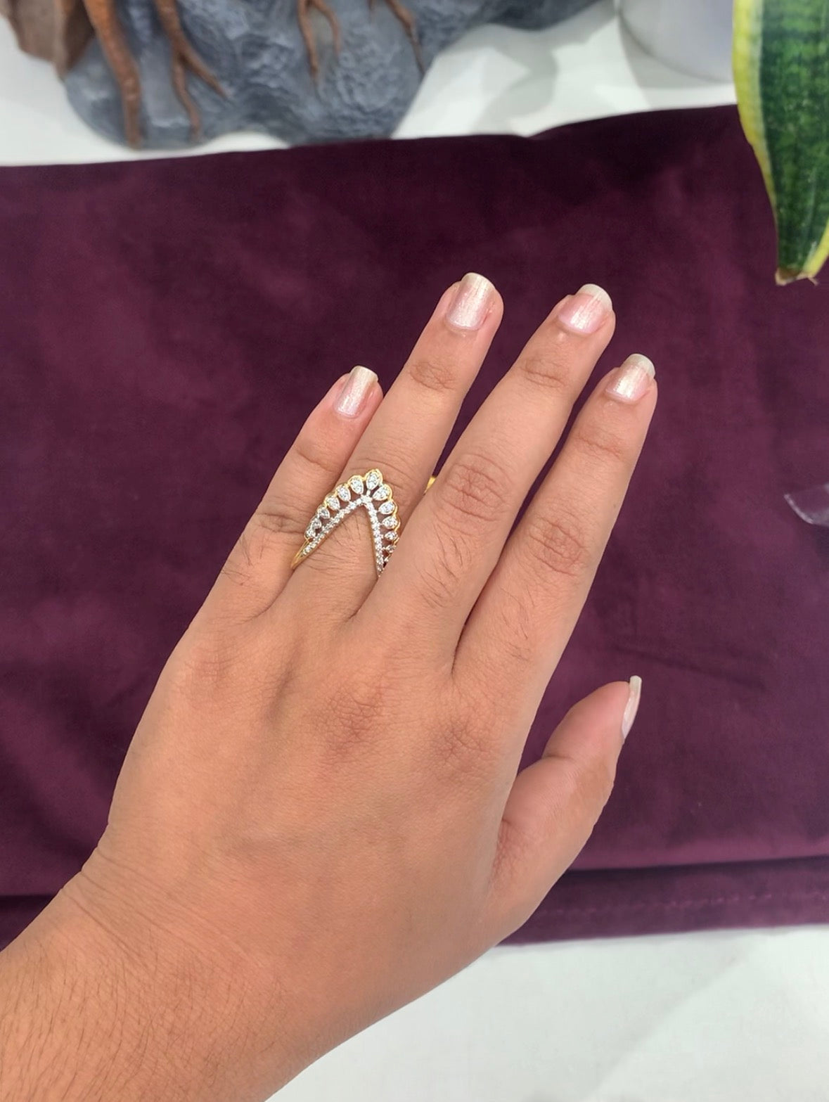 Beautiful White Stone Vanki Ring