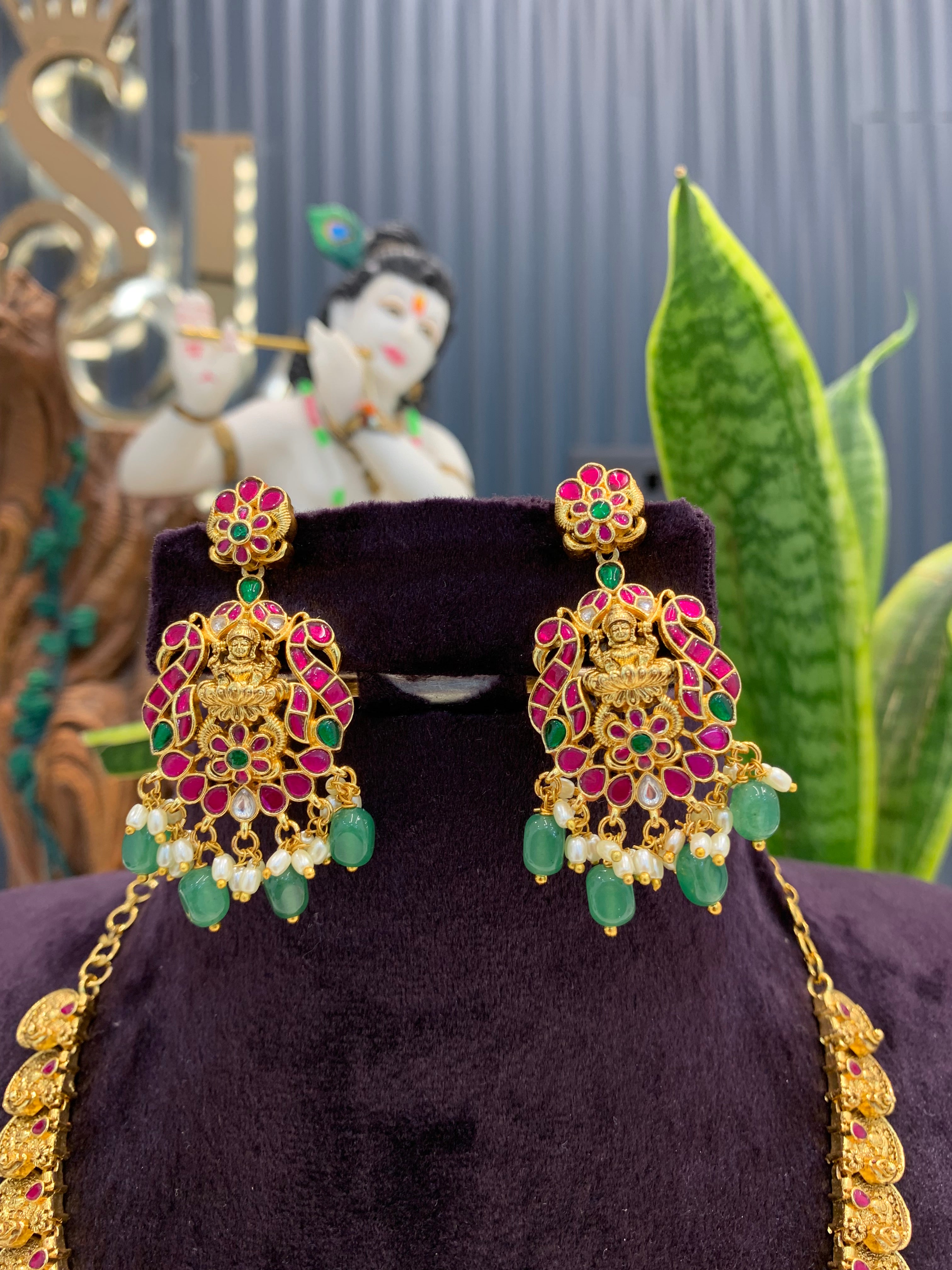Beautiful jadav kasula necklace