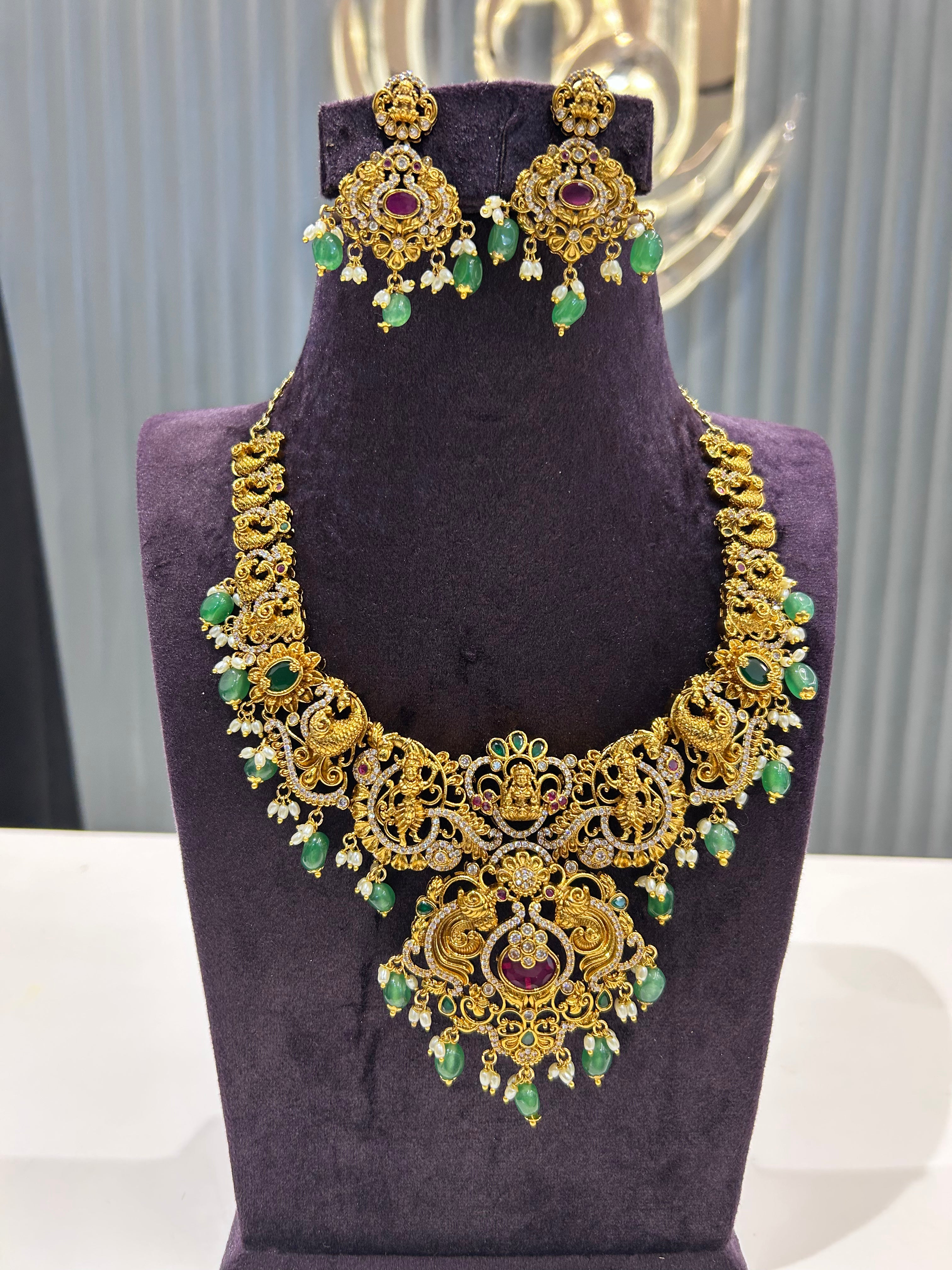 New trending nakshi necklace