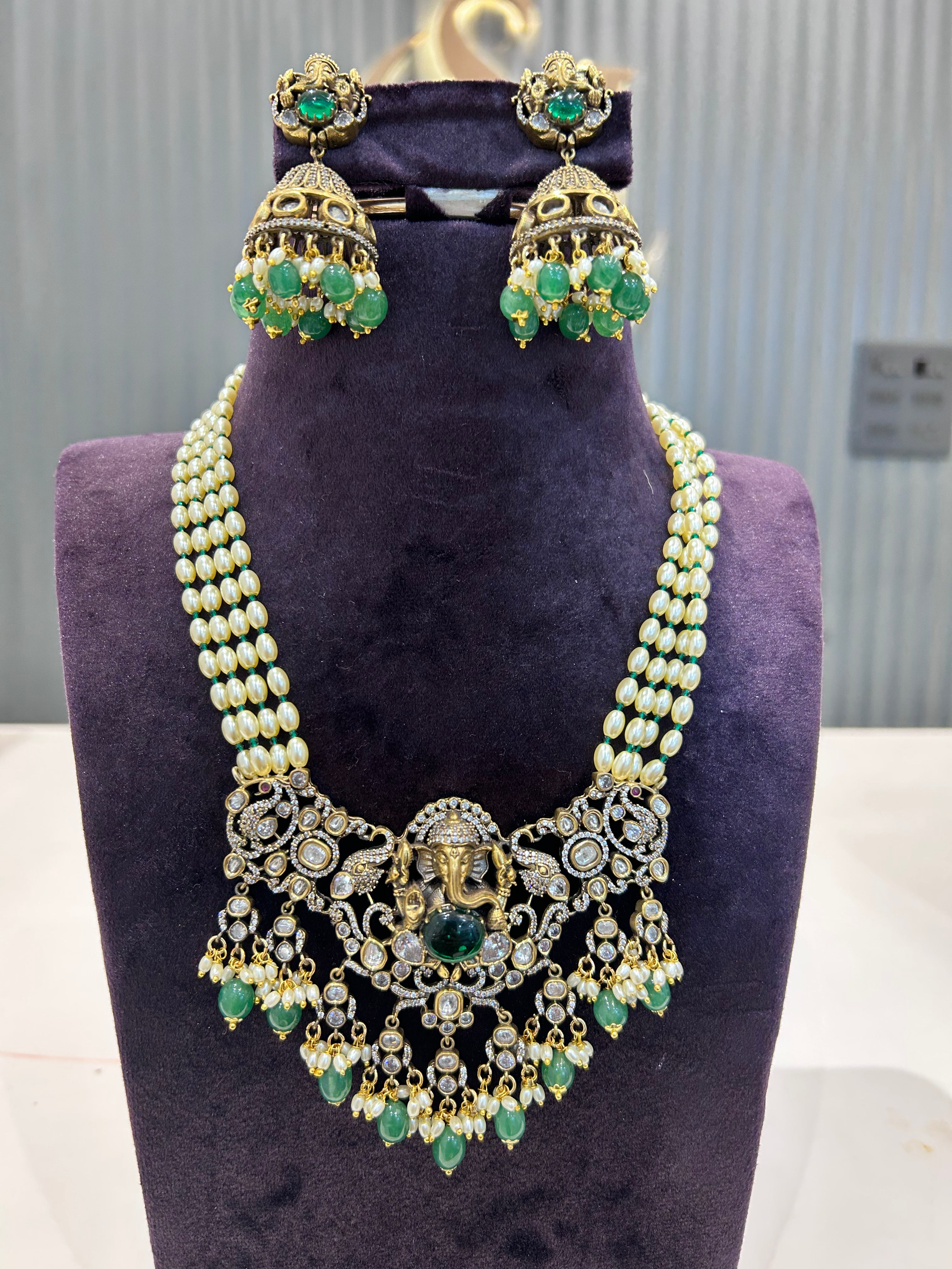 Beautiful Vinayaka pendent set