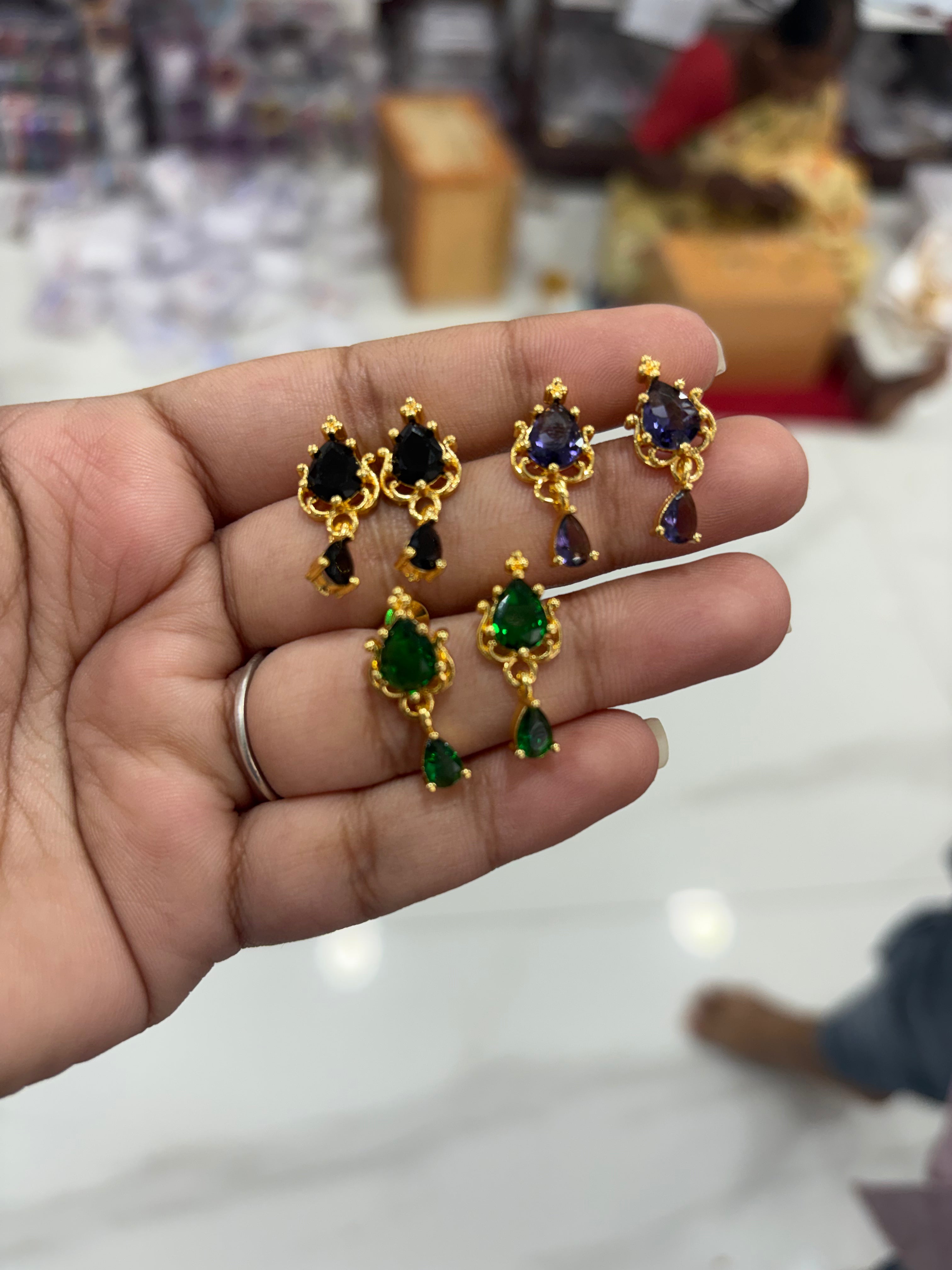 Beautiful Black Stone Cute Stud Earrings With Screwback