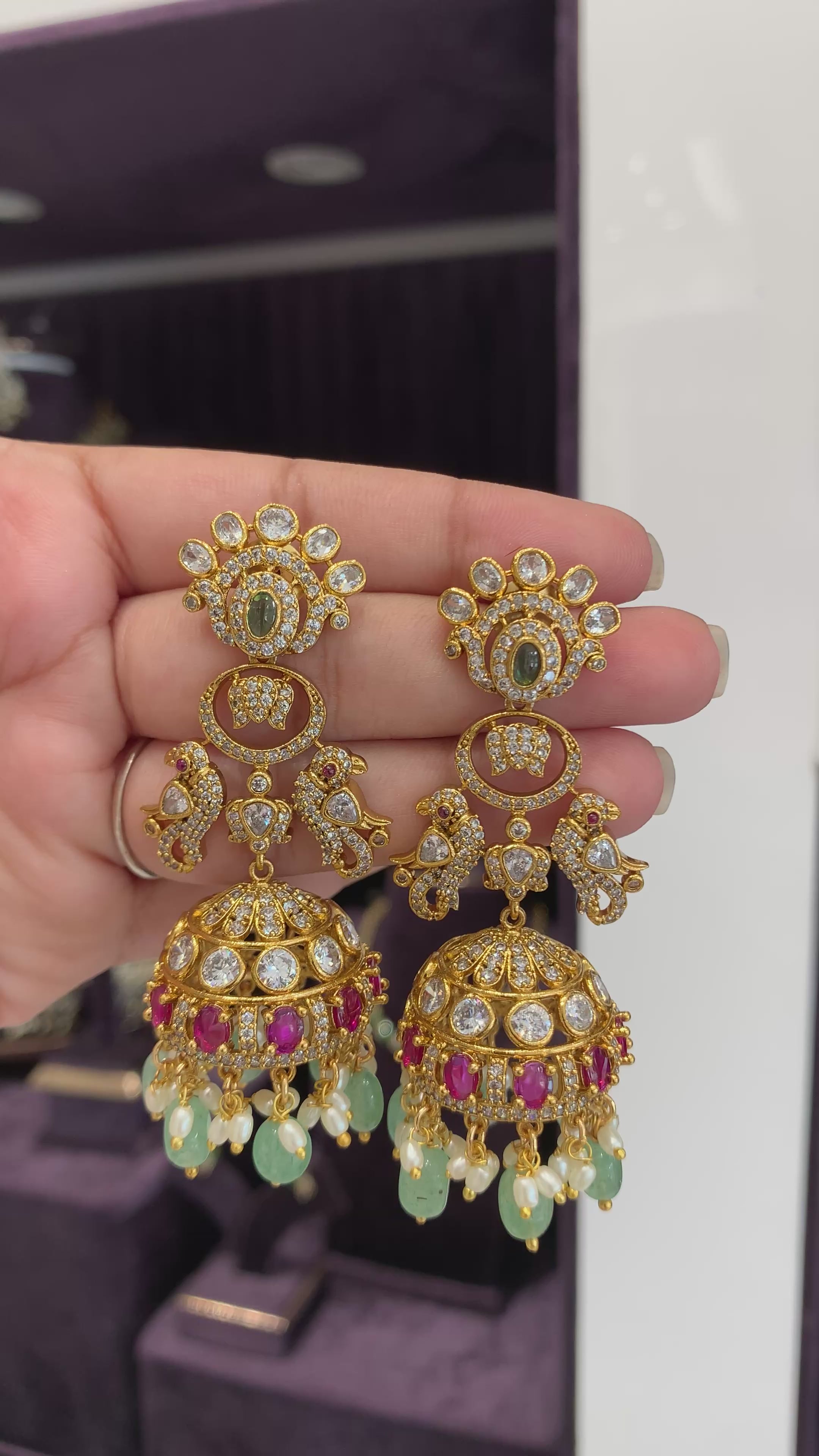 Beautiful jumkies