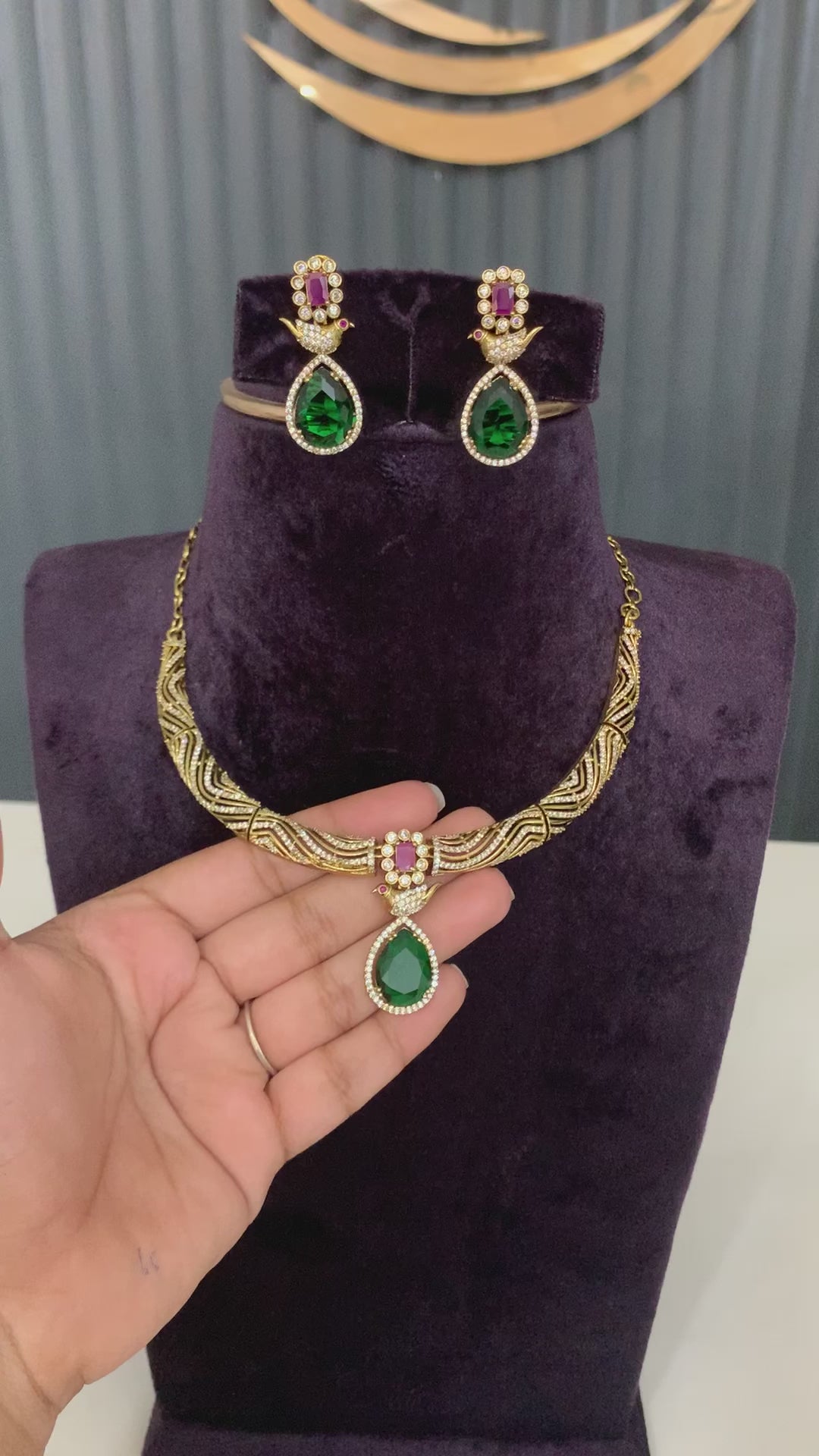 Beautiful Kanti necklace