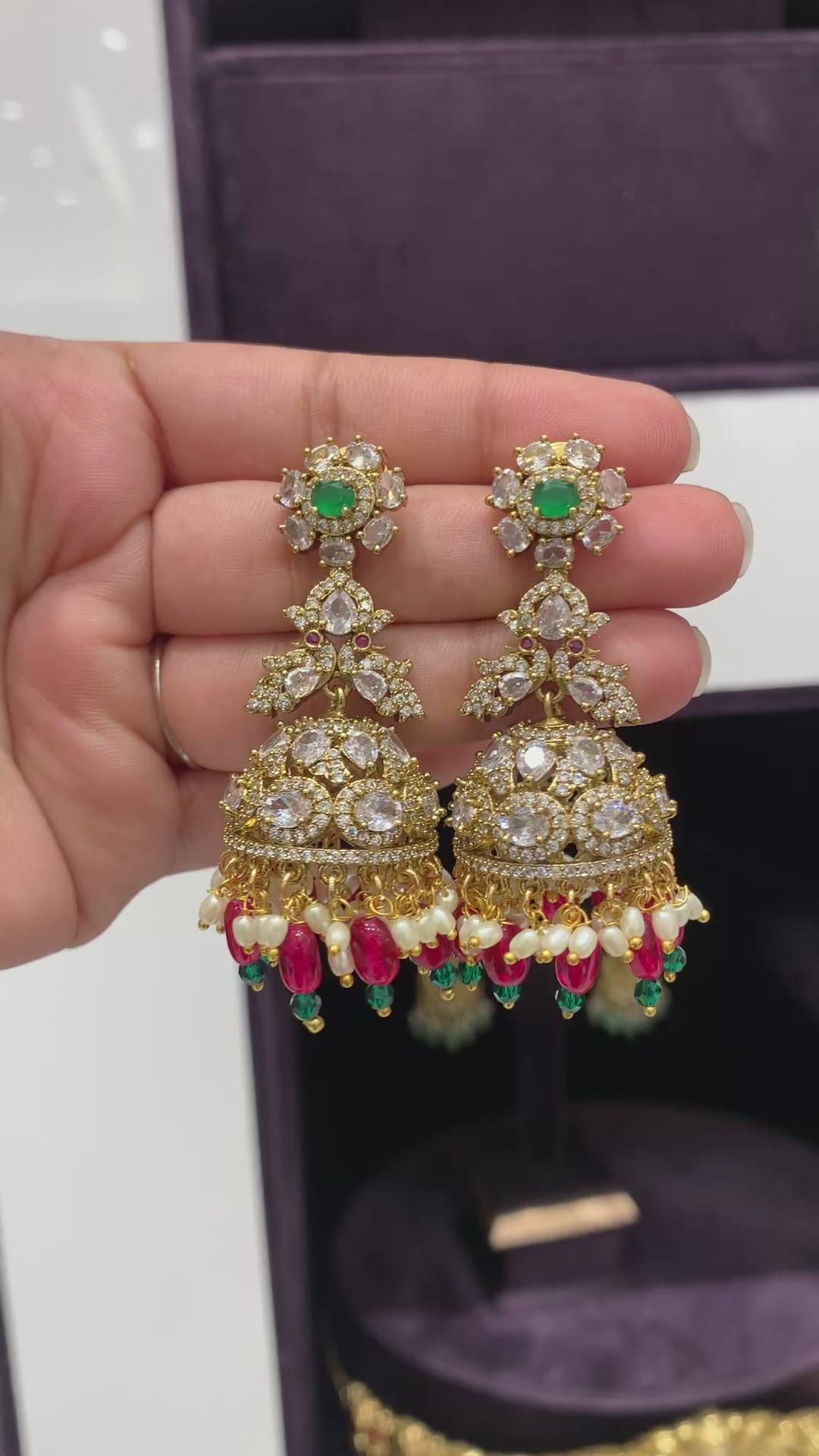 Beautiful jumkies