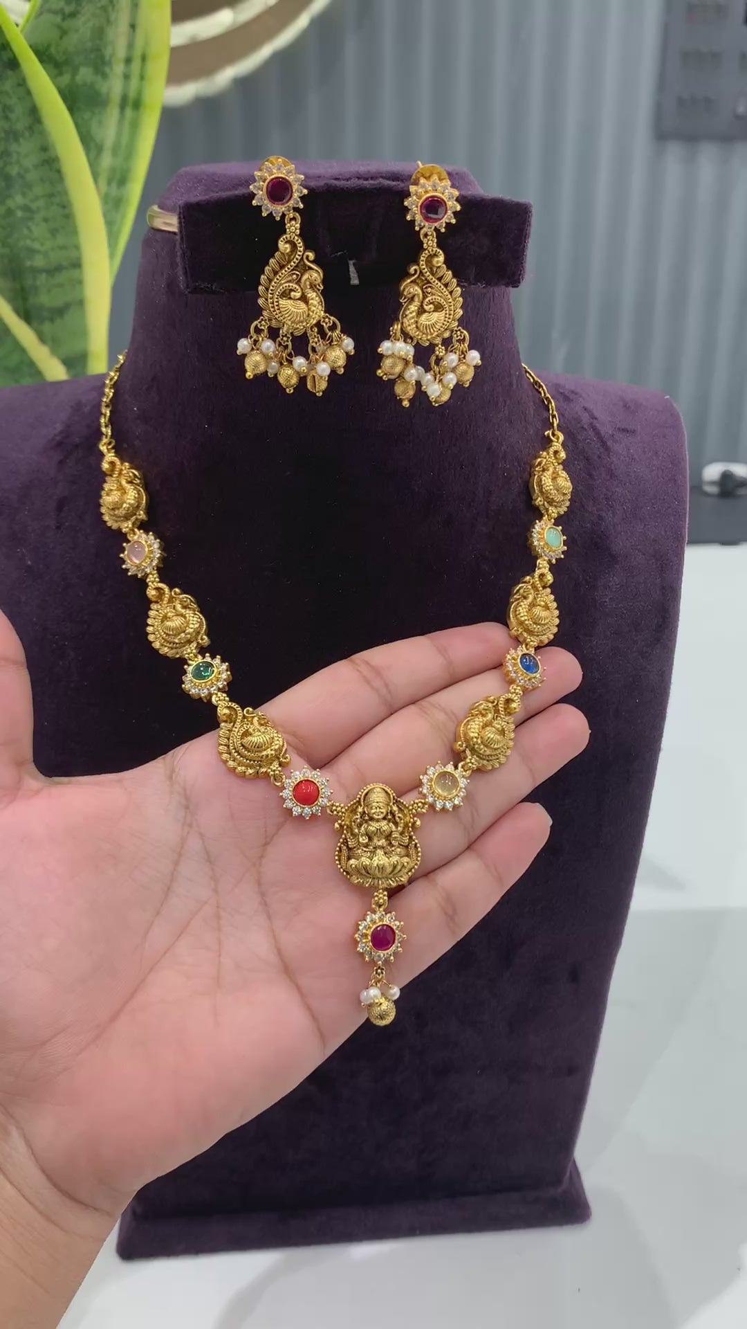 Beautiful navarathana nakshi necklace