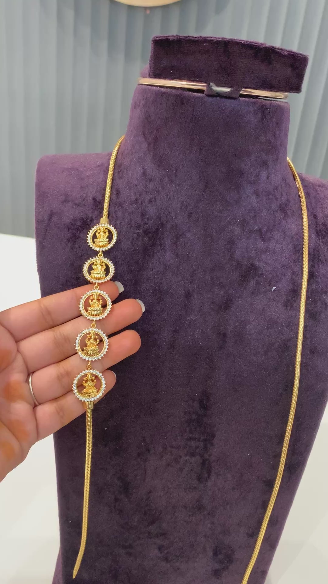 Beautiful thali chain