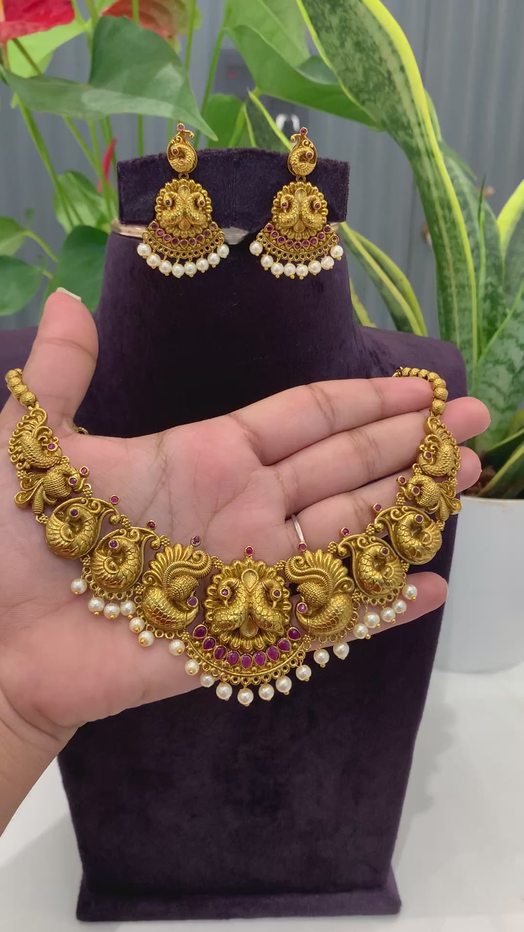 Beautiful nakshi simple neckset