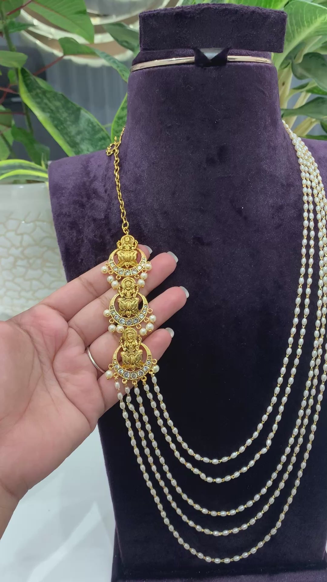 Beautiful pearls step customised chain set
