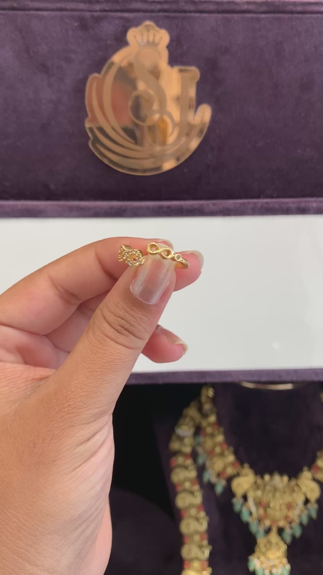 Beautiful infinity ring (adjustable)