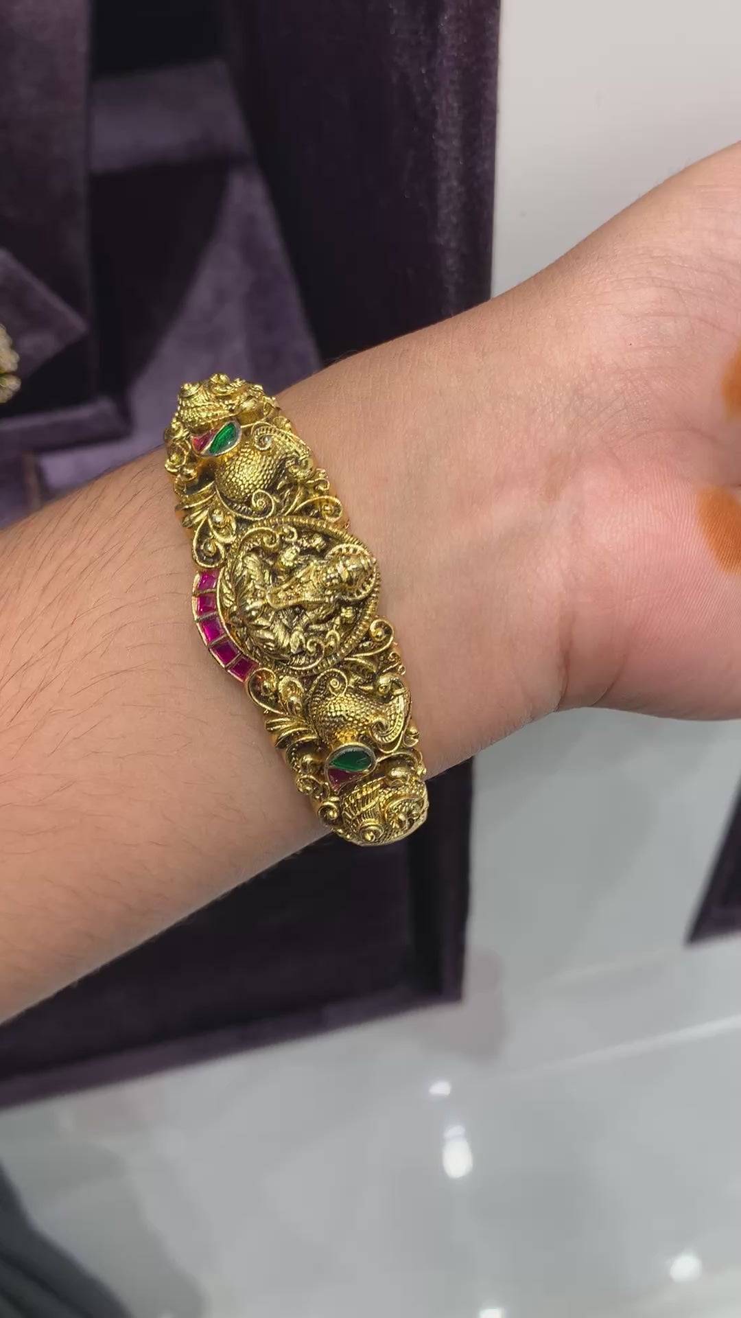 Beautiful jadav openable kada bracelet
