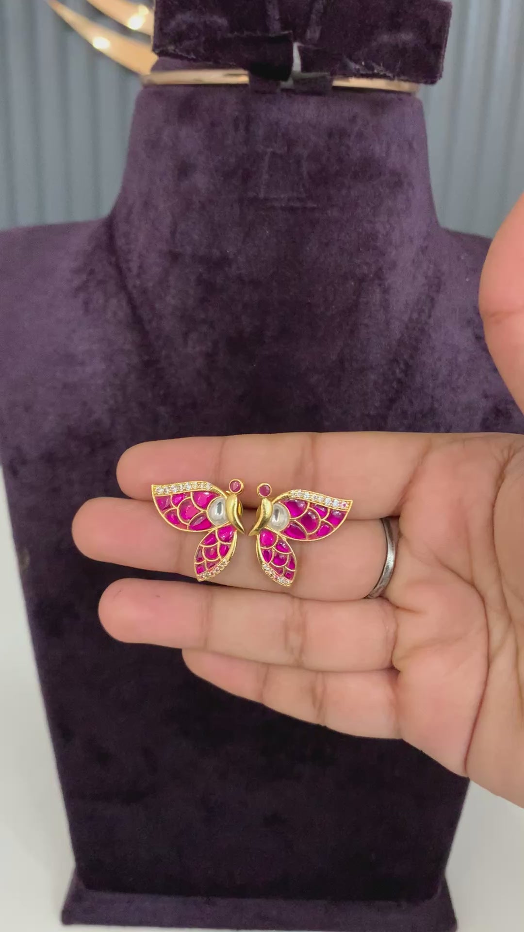 Beautiful earrings with pink stone